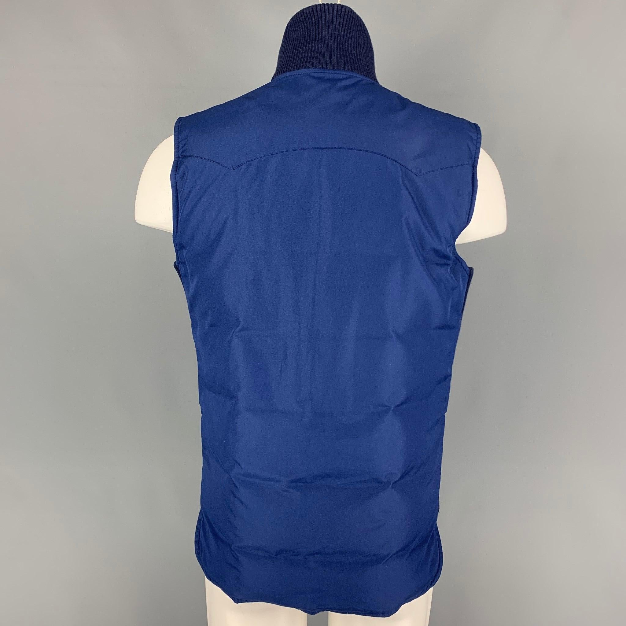 MARC JACOBS Size M Blue Quilted Polyester Zip Up Vest In Good Condition For Sale In San Francisco, CA