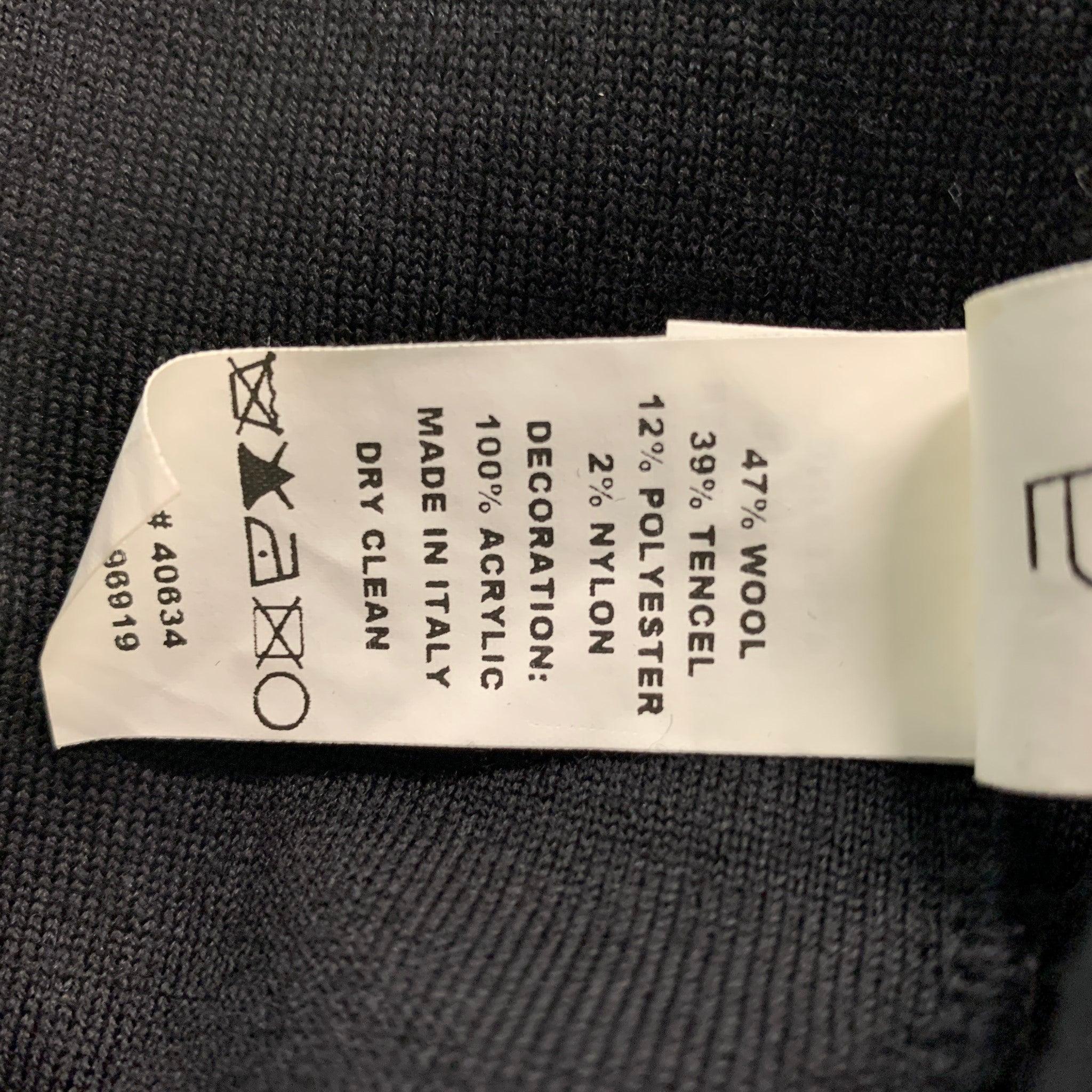 MARC JACOBS - Pull col ras du cou en laine mélangée avec appliques noires, taille XS en vente 1