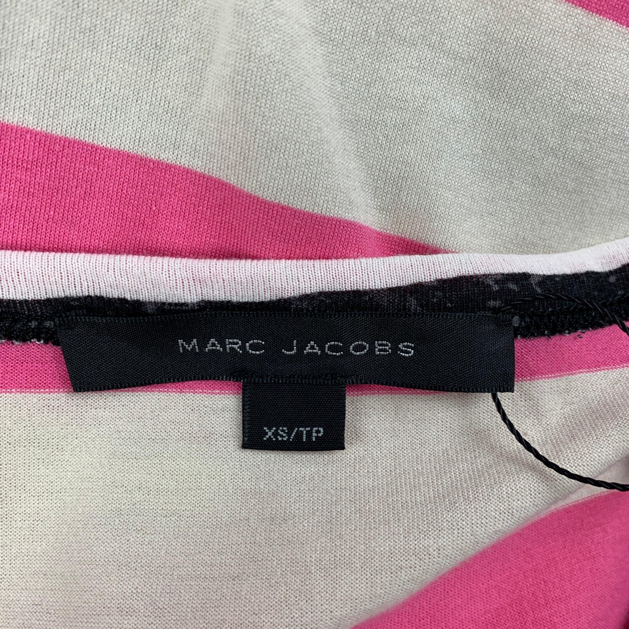 MARC JACOBS Größe XS Weiß Rosa Schwarzes T-Shirtkleid mit Tierdruck im Angebot 1