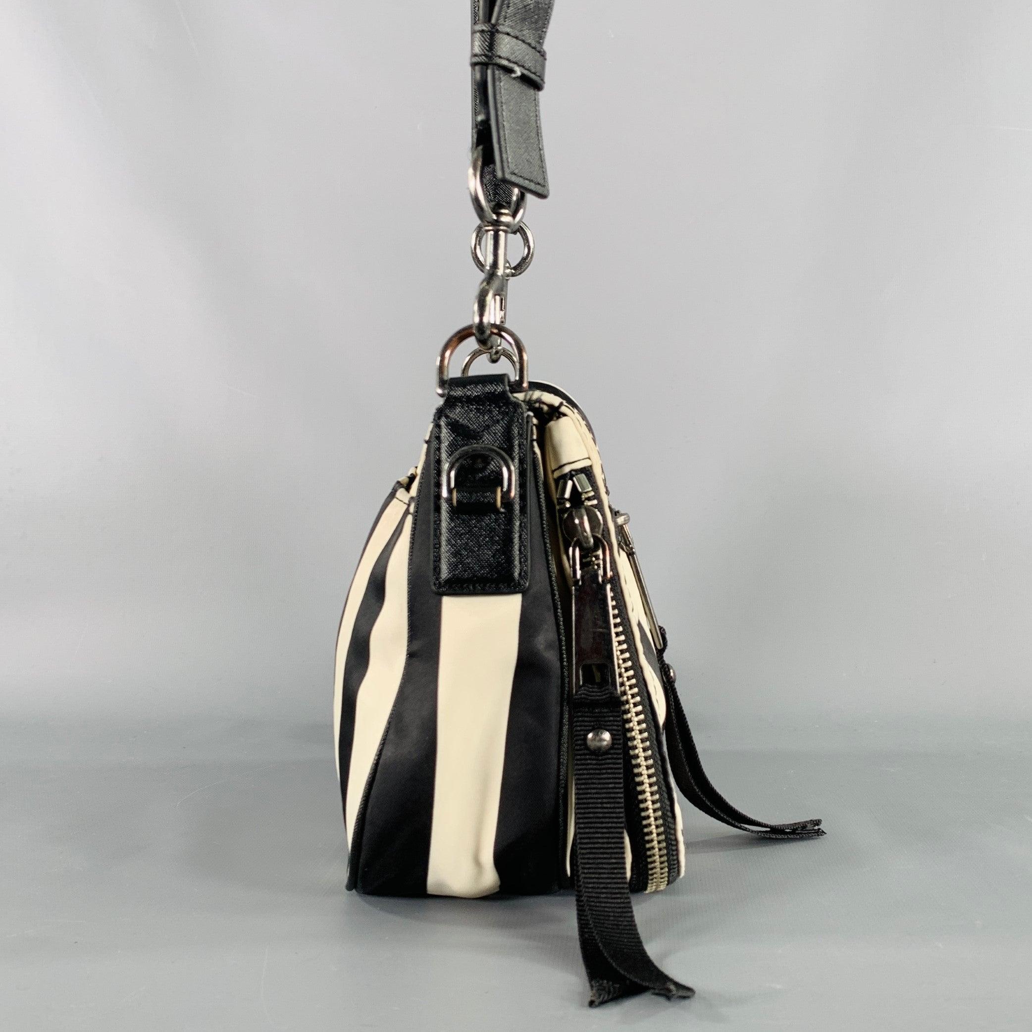 MARC JACOBS Trooper Nomad Black Cream Stripe Nylon Leather Cross Body Handbag In Good Condition In San Francisco, CA