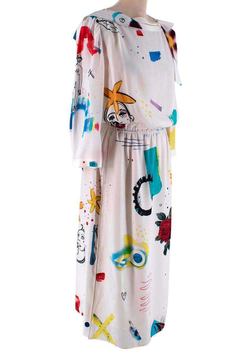 Marc Jacobs White Sketch Print Silk Dress

- Luxurious soft silk texture 
- Gorgeous hand painted effect print 
- Ribbon effect detail to the neckline 
- Long sleeves 
- Elasticated waist 
- Button fastening to the back 
- Vent to the back 
- Full