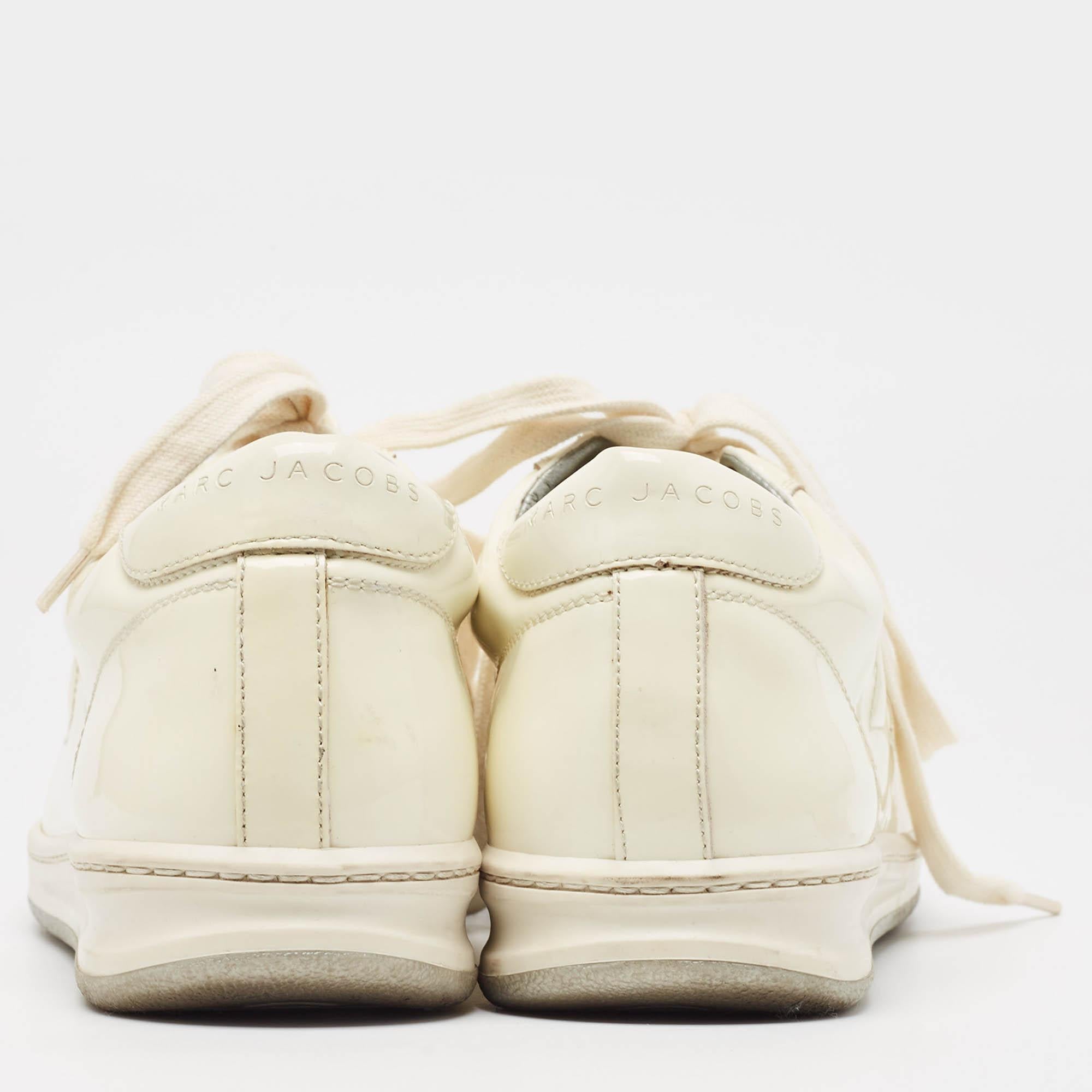 Marc Jacobs White Patent Leather Low Top Sneakers Size 42 For Sale 1