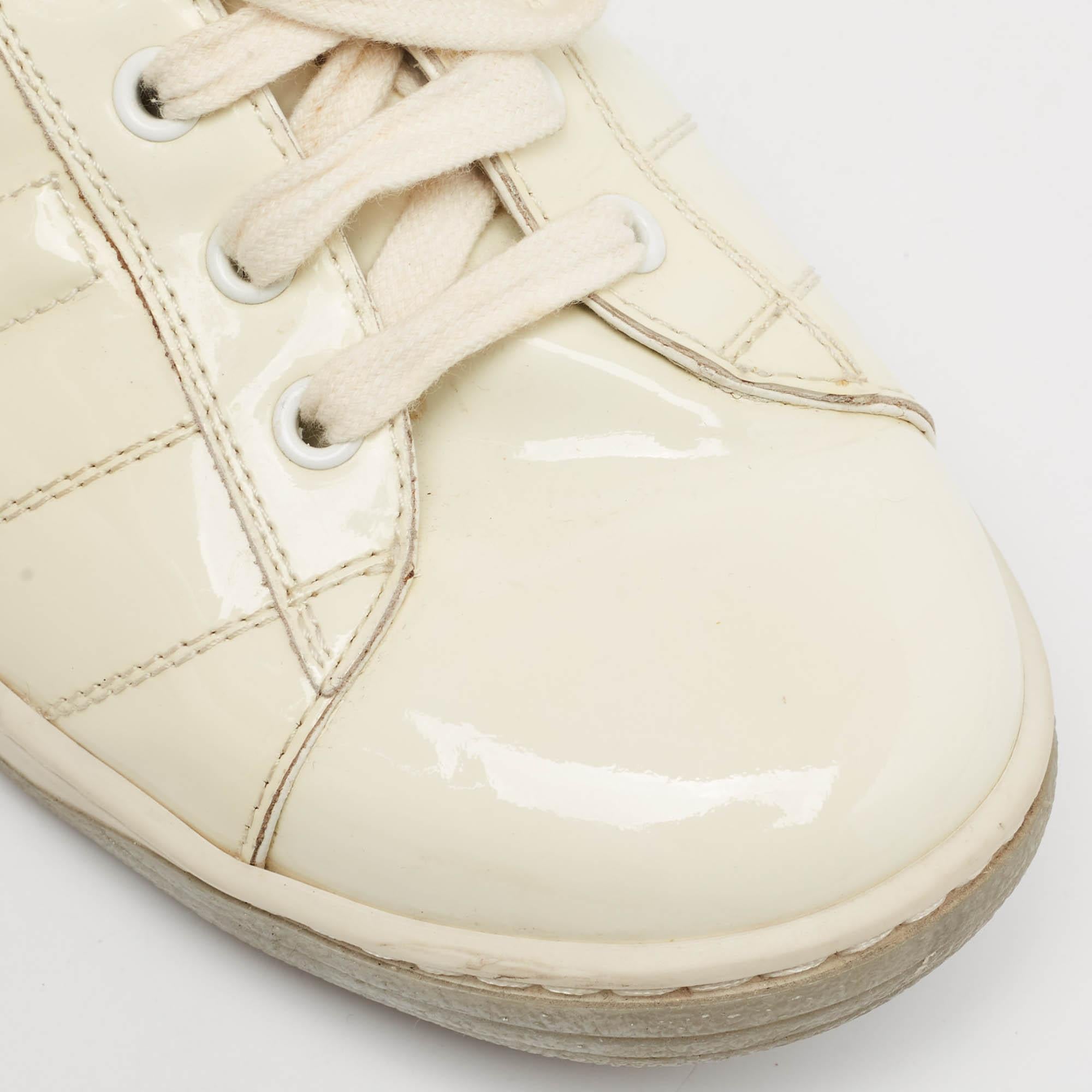 Marc Jacobs White Patent Leather Low Top Sneakers Size 42 For Sale 4
