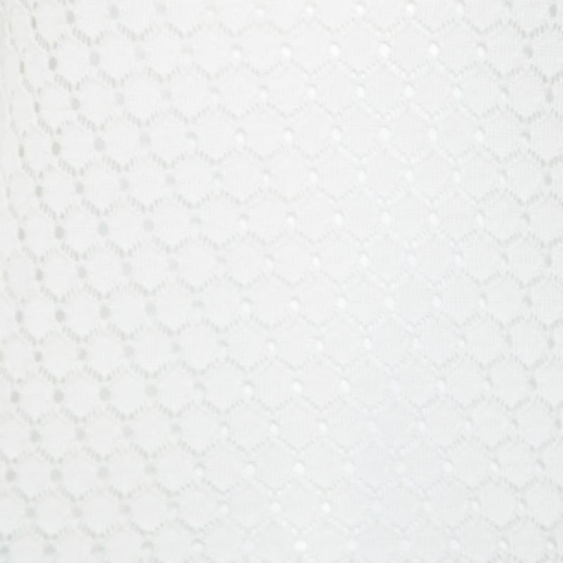 Marc Jacobs haut court blanc perforé à motif d'écailles de poissons en vente 1