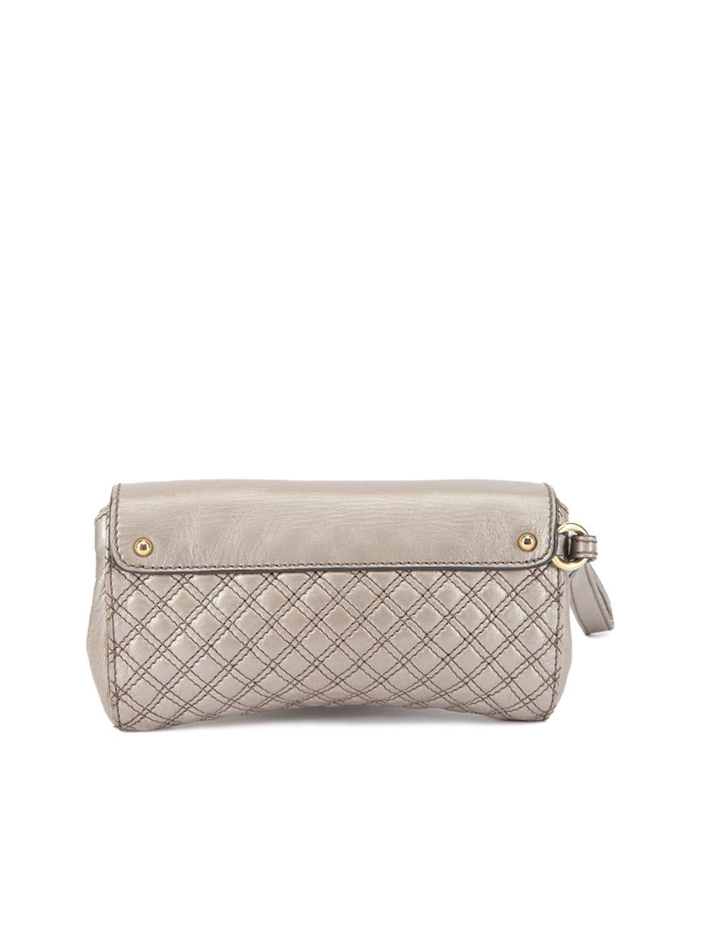 Marc Jacobs Women's Taupe Metallic Quilted Clutch In Good Condition In London, GB