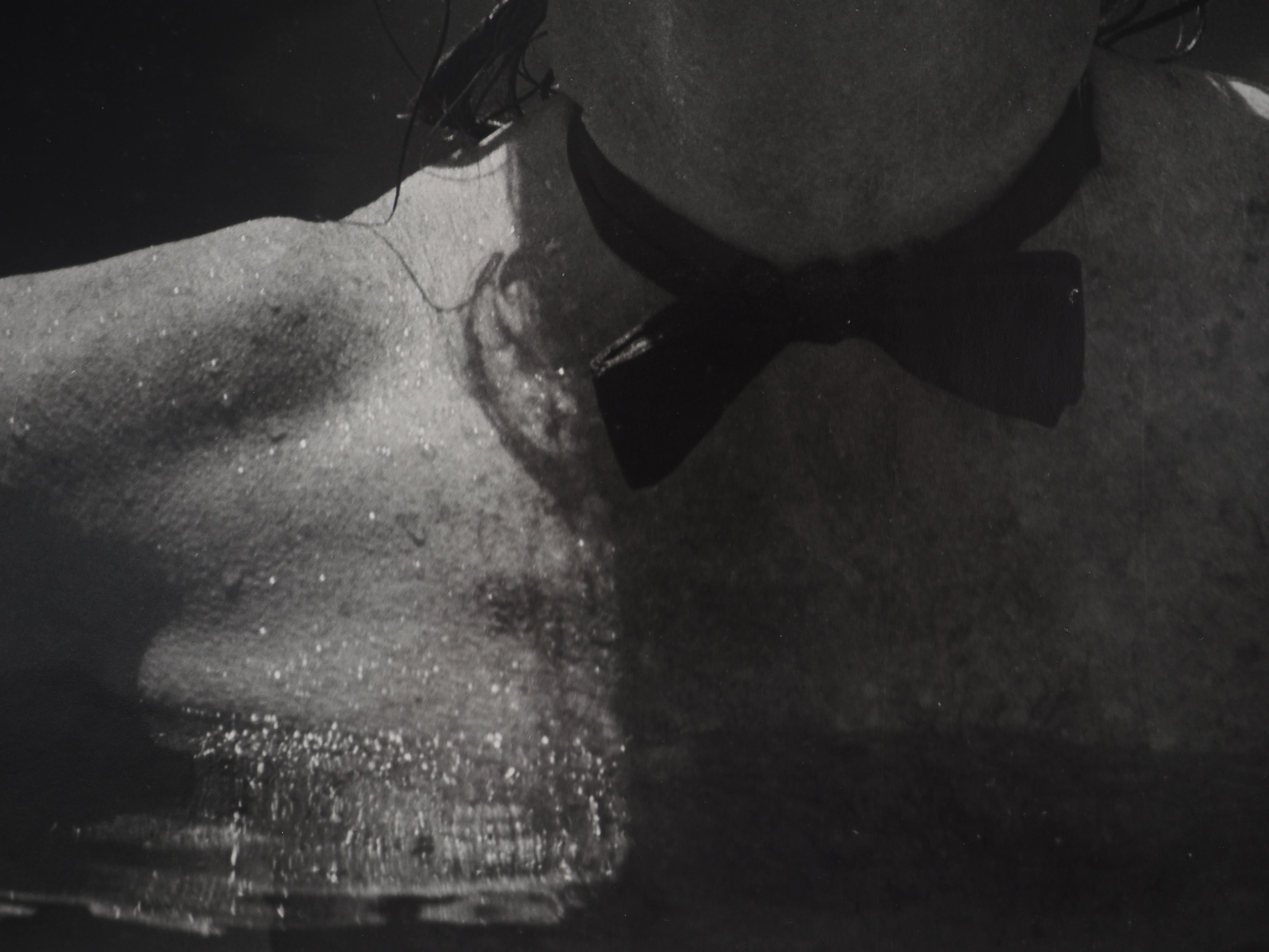 Dalí en la piscina - Fotografía original en gelatina dilver en venta 1