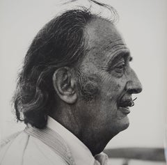 Dalí Mirando al Horizonte - Fotografía original en gelatina de plata, FIRMADA