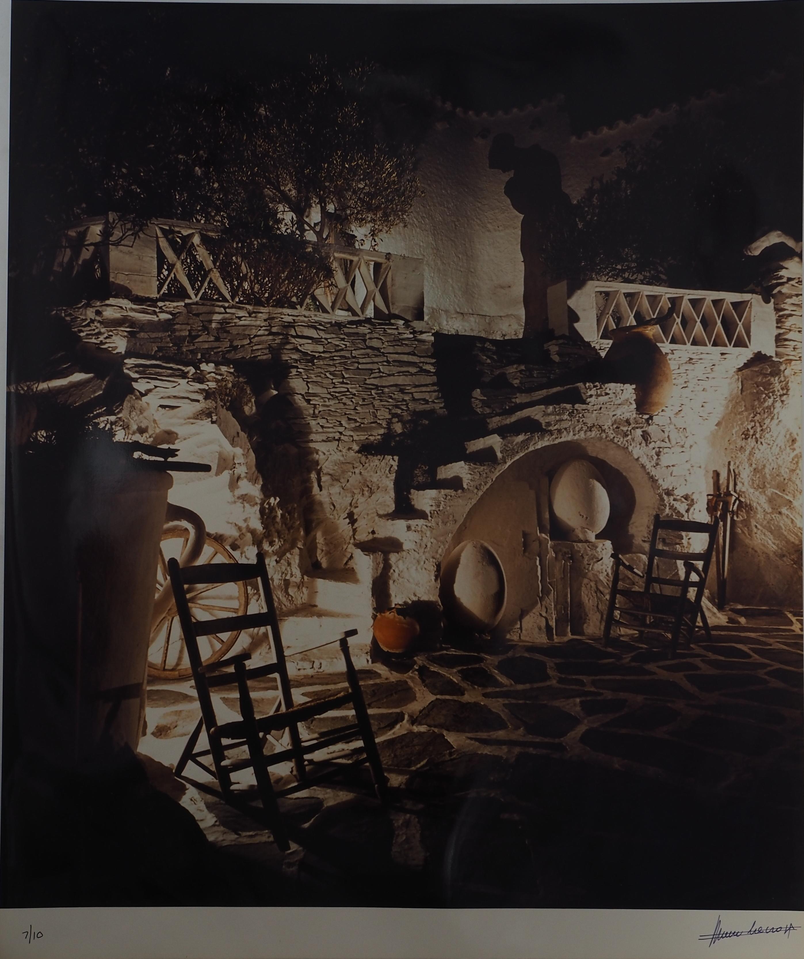 Exterior del Castillo de Figueras de Dalí - Fotografía original en gelatina de plata