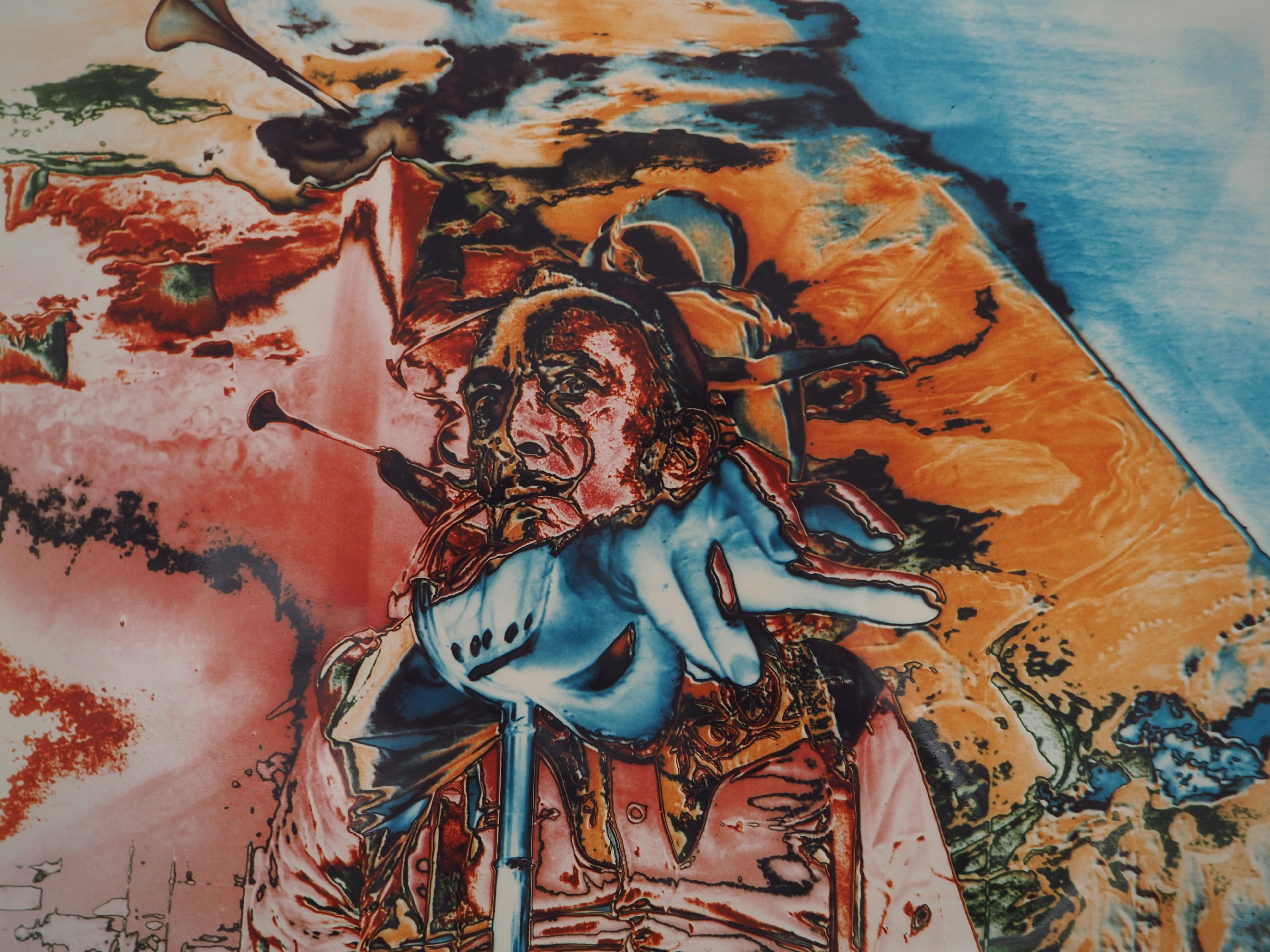 Psychedelic and Surrealist Dali – Original Gelatinesilberfotografie, signiert – Photograph von Marc Lacroix