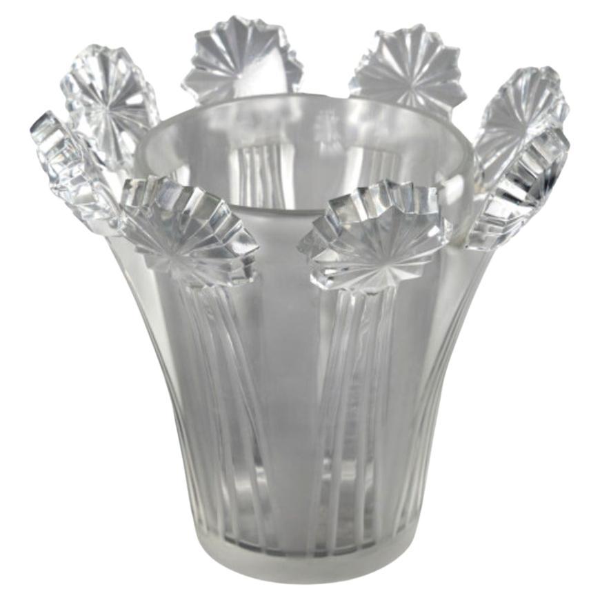 Marc Lalique -1950- “SIRIUS” crystal vase also known as “COMETES” vase
