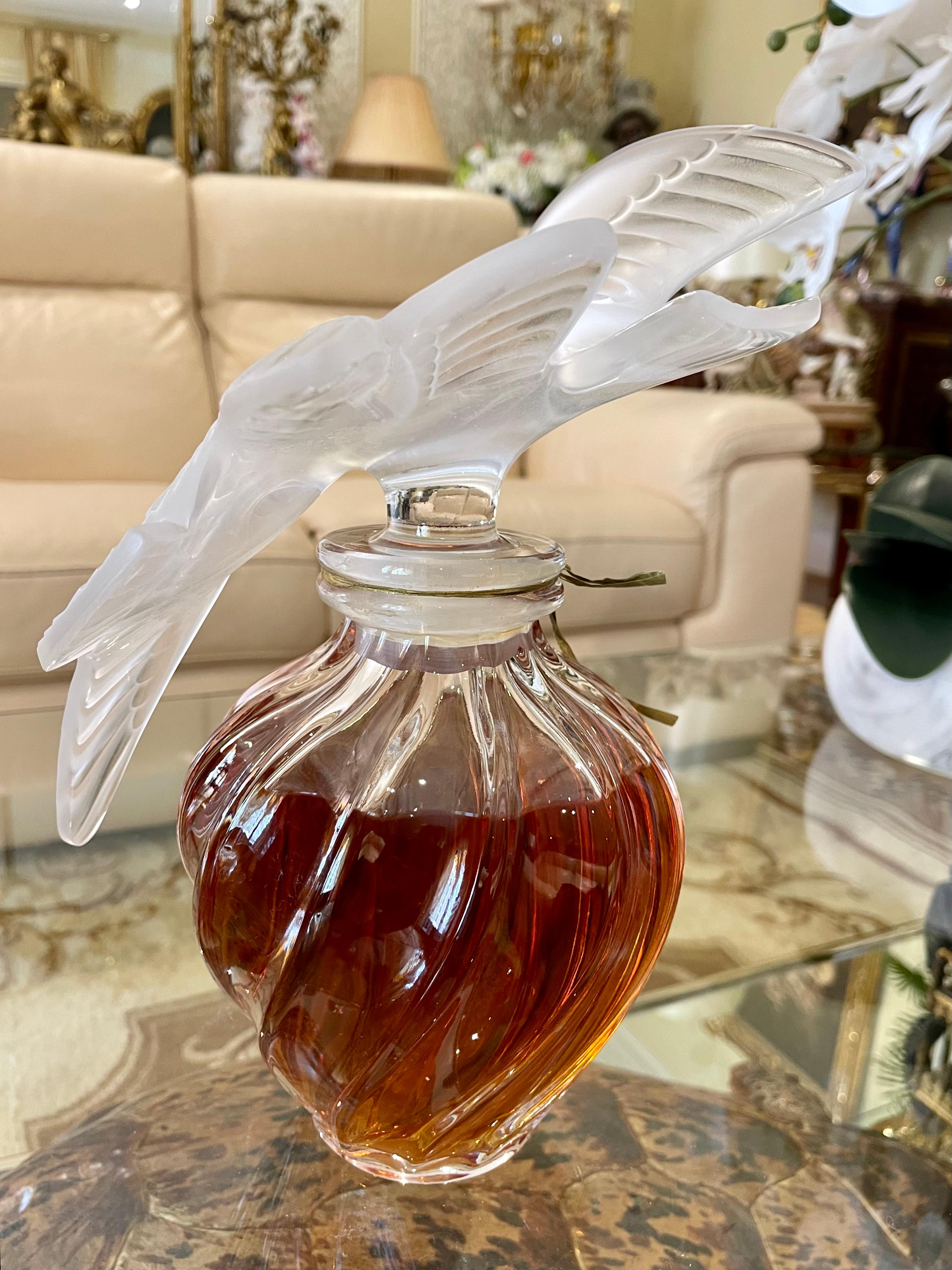 Marc Lalique & Nina Ricci - Air du Temps Bottle un Crystal circa 1948 2