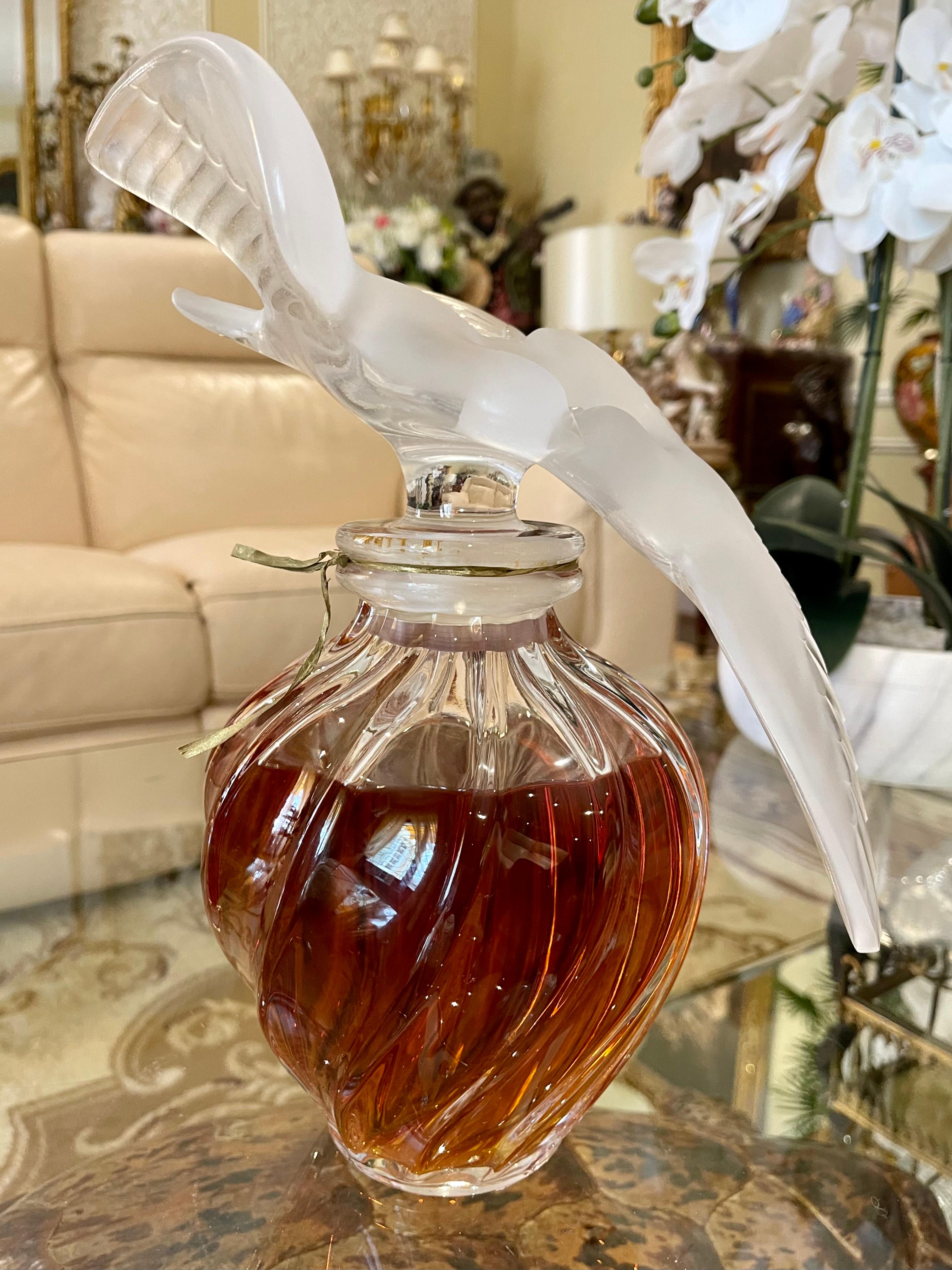 Marc Lalique & Nina Ricci - Air du Temps Bottle un Crystal circa 1948 7