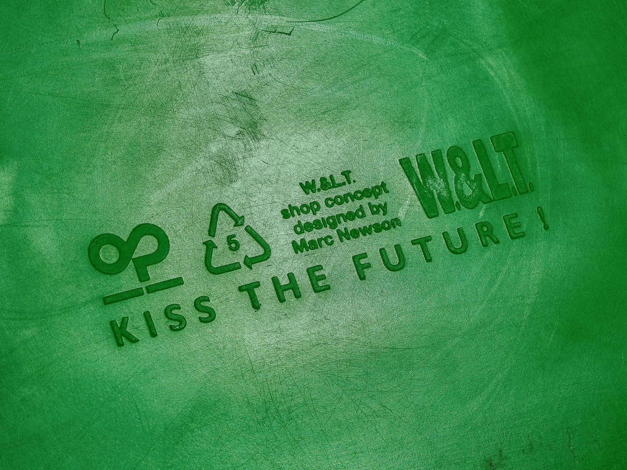 Marc Newson 'Kiss the Future' Chair in Green Molded Polypropylene For Sale 1