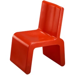 Marc Newson Silla "Kiss the Future" de polipropileno moldeado rojo