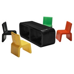 Marc Newson 'Kiss the Future' Set da salotto in polipropilene modellato multicolore