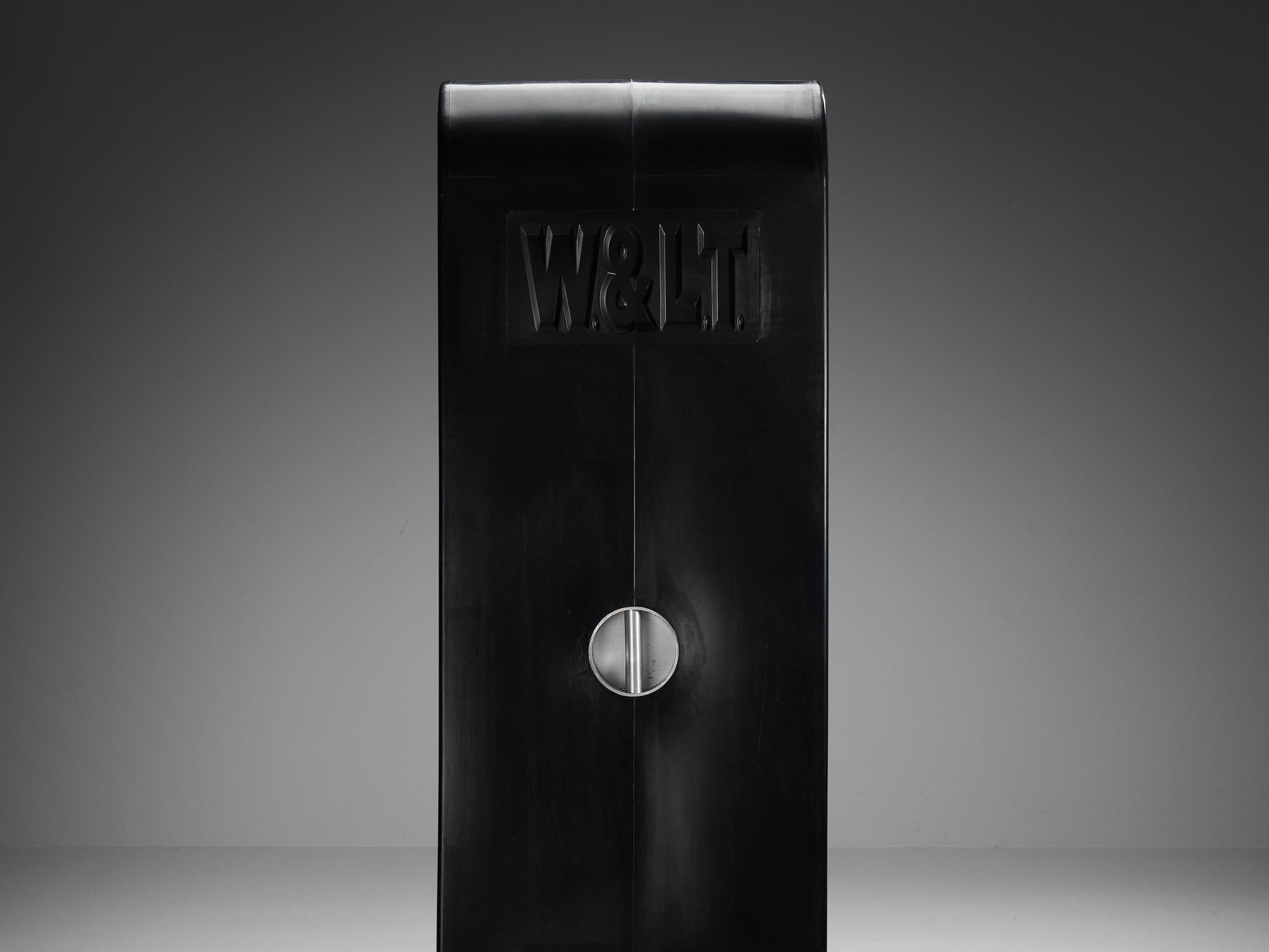 Postmoderne Meuble de rangement 'Kiss the Future' de Marc Newson en polypropylène moulé noir  en vente