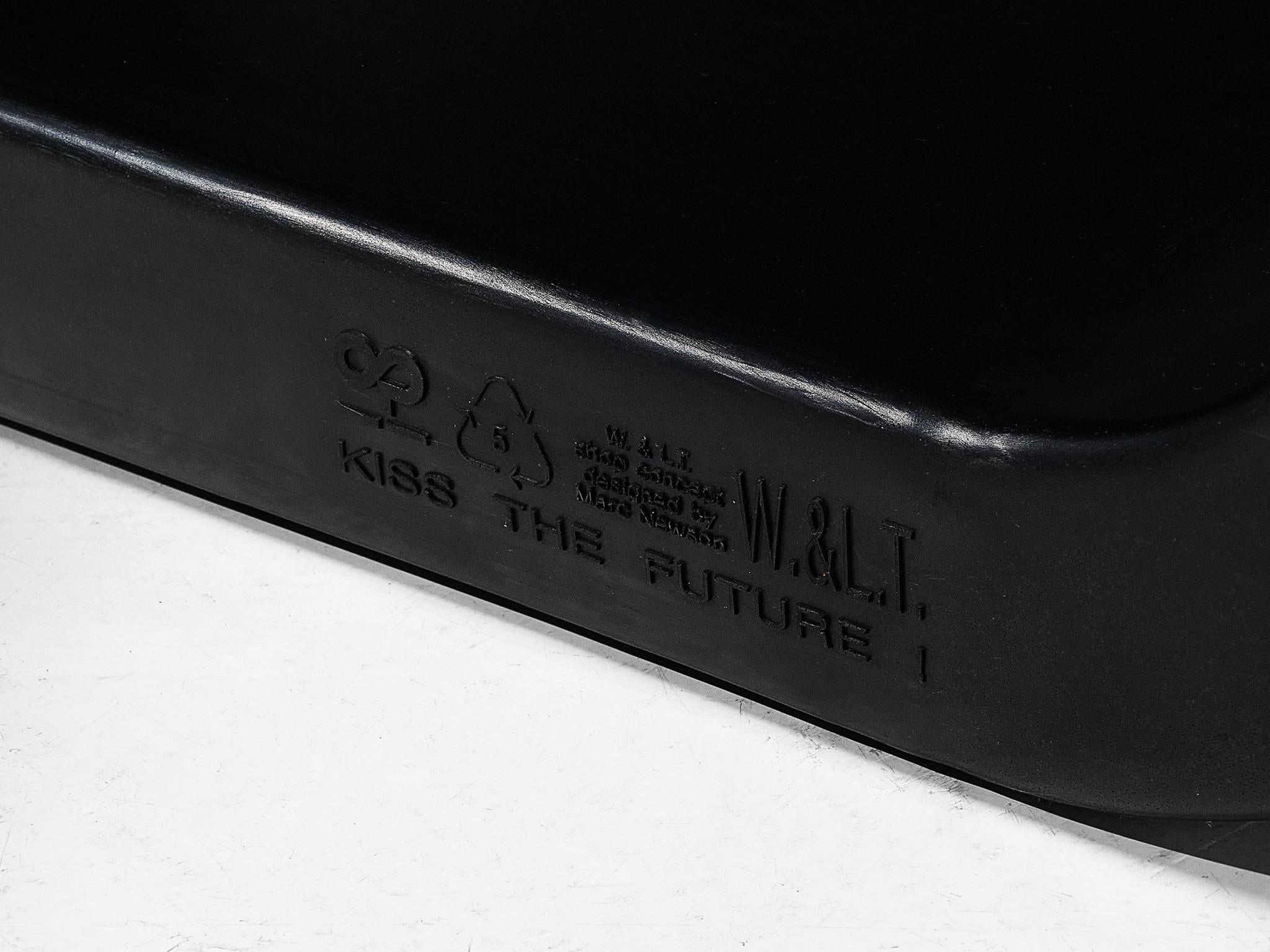 Contenitore 'Kiss the Future' di Marc Newson in polipropilene stampato nero in vendita 2