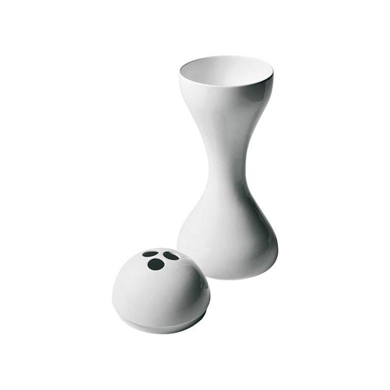 Marc Newson's Newson Vase in Polish White Ceramic for Cappellini For Sale