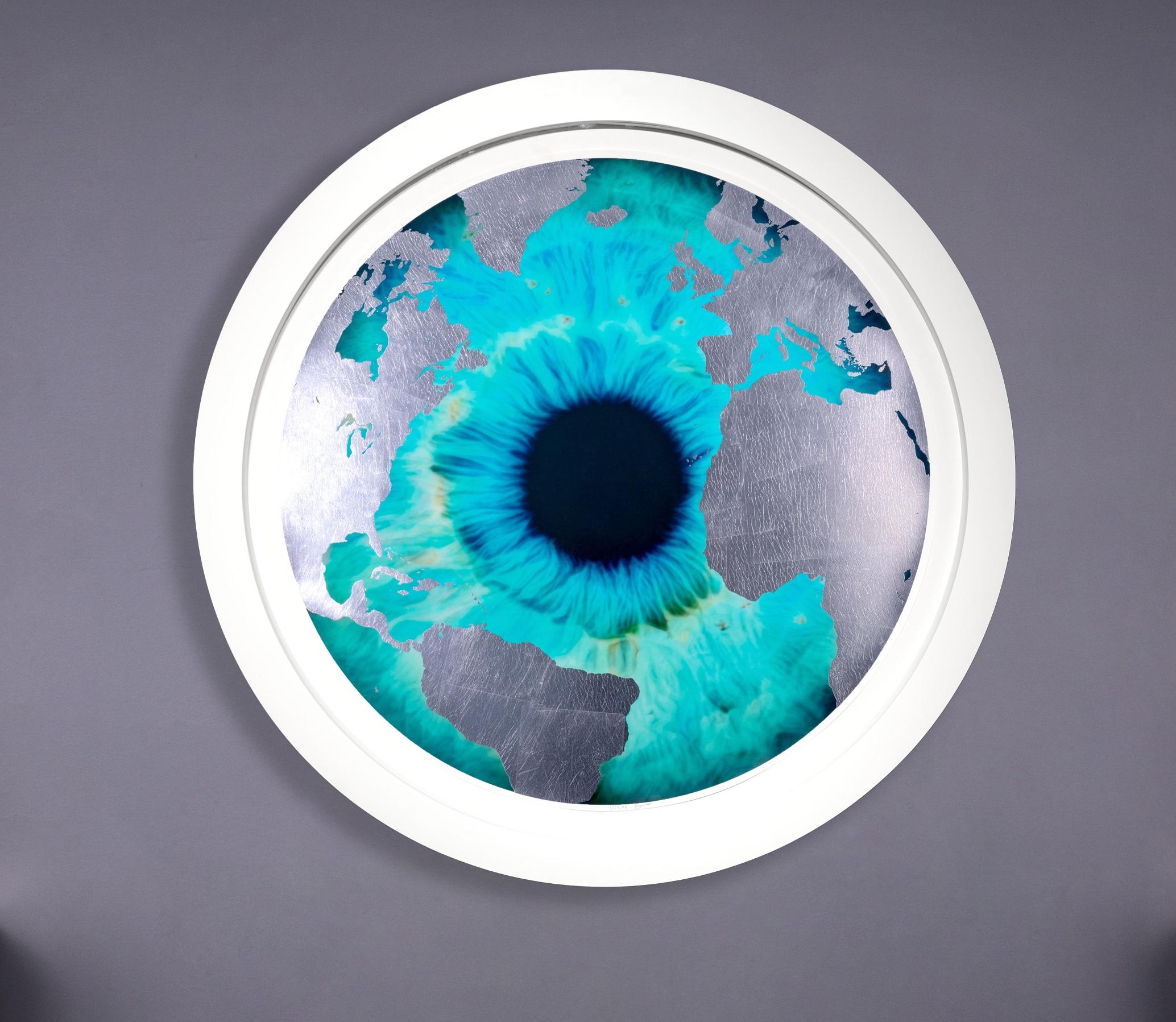 Écran d'art avec feuille d'argent, « Rain Earth », 2023 - Contemporain Print par Marc Quinn
