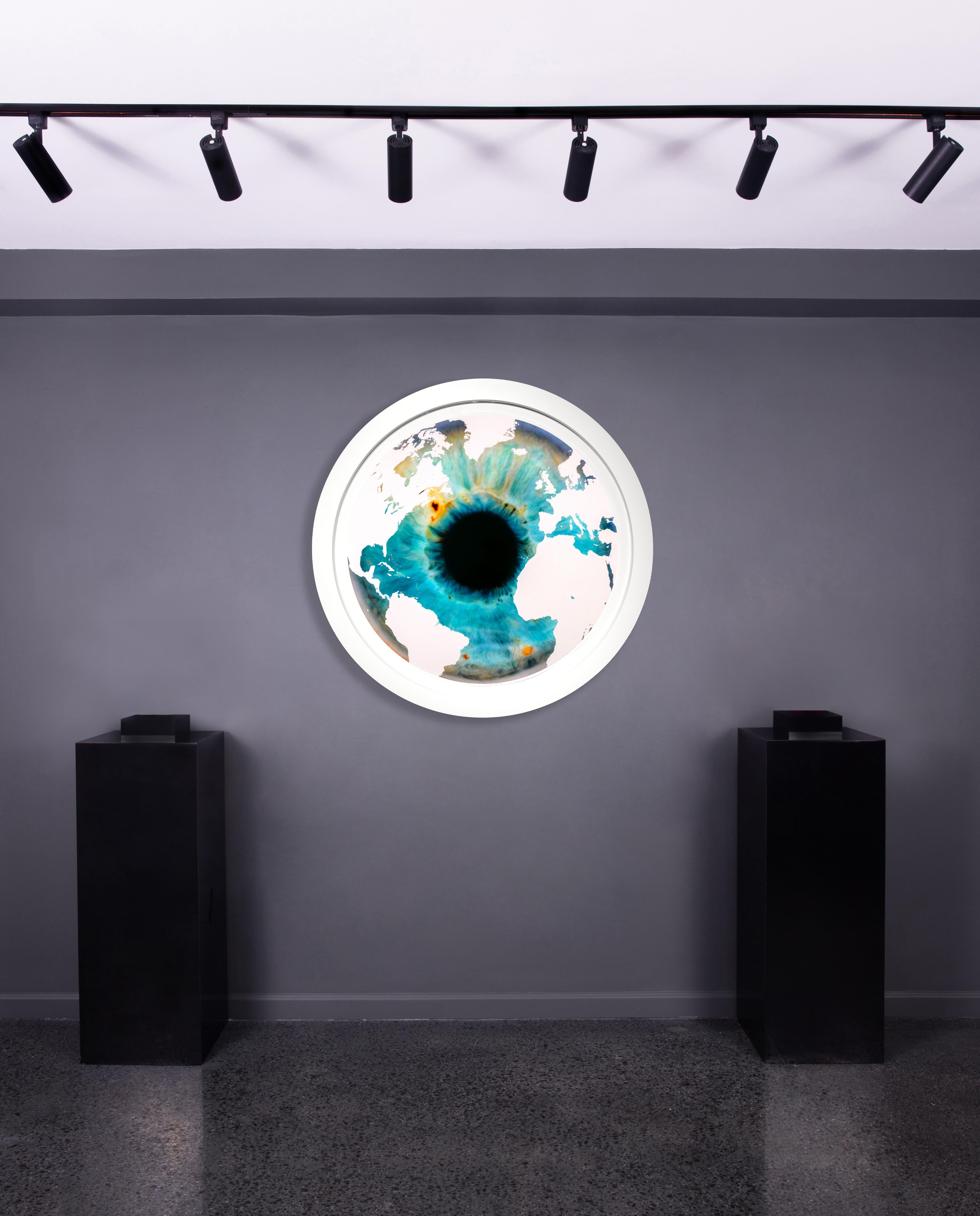 Écran d'art Iris « Ice Age » avec poussière de diamants, 2023 en vente 1