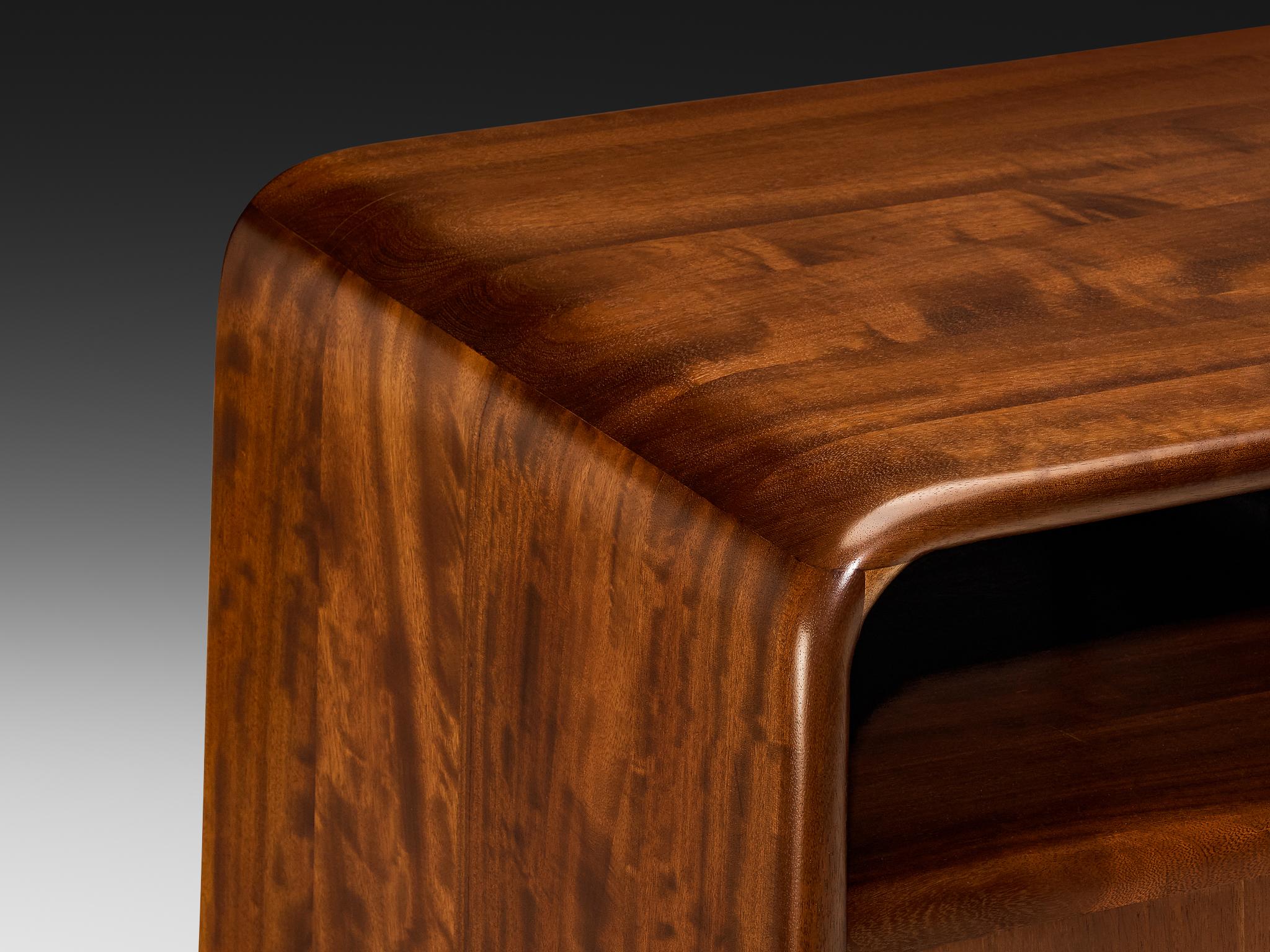 Bureau autoportant Marc van Rampelberg en Iroko massif 4