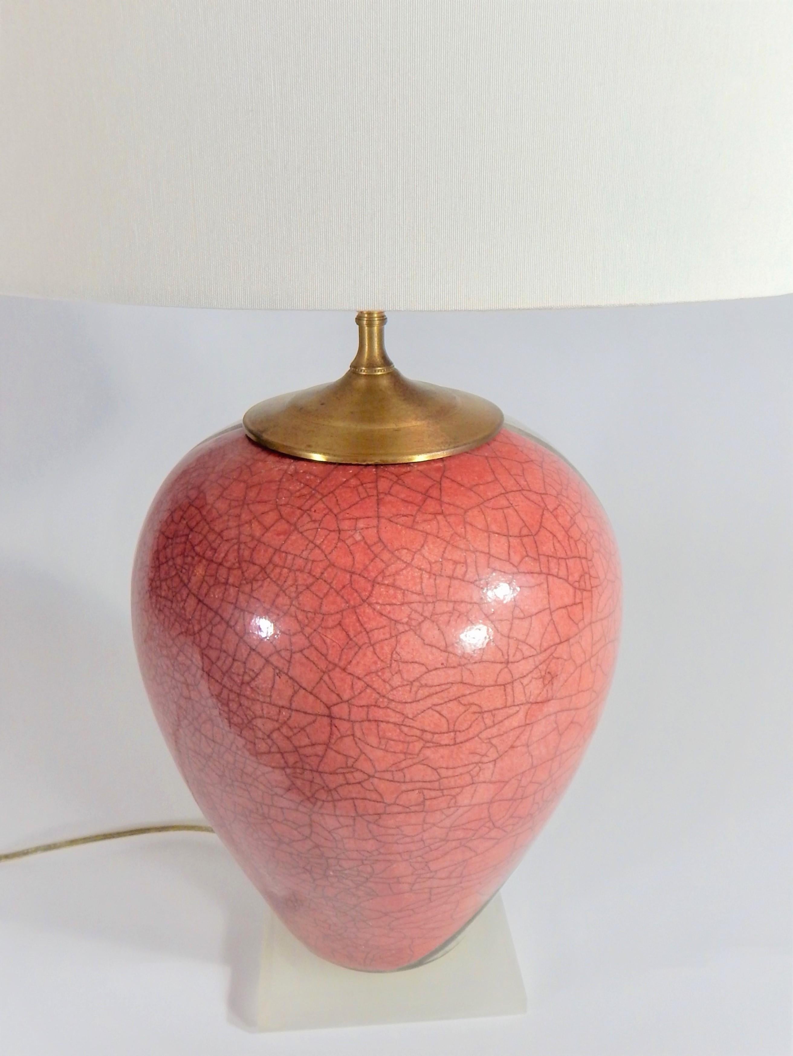 Mark Ward Artist Signed and Numbered. Mid-Century crackle glazed ceramic on frosted Lucite base. Brass/metal hardware.

Shade is for photo purposes only and is not included. 