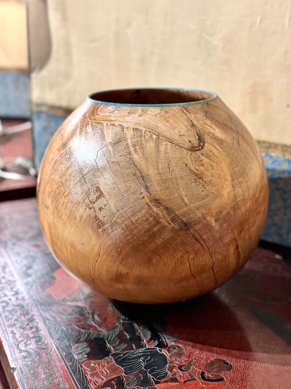Marc Wroe Turned and Turquoise Inlaid Wood Vessel, II In Good Condition For Sale In Pasadena, CA