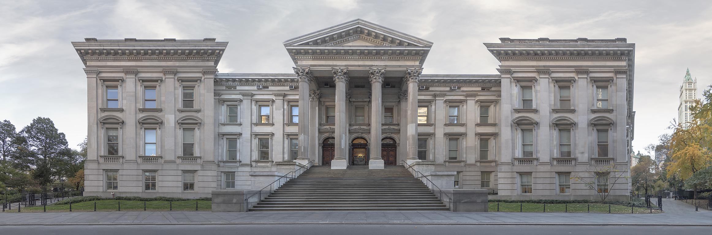 Marc Yankus Color Photograph - Tweed Courthouse