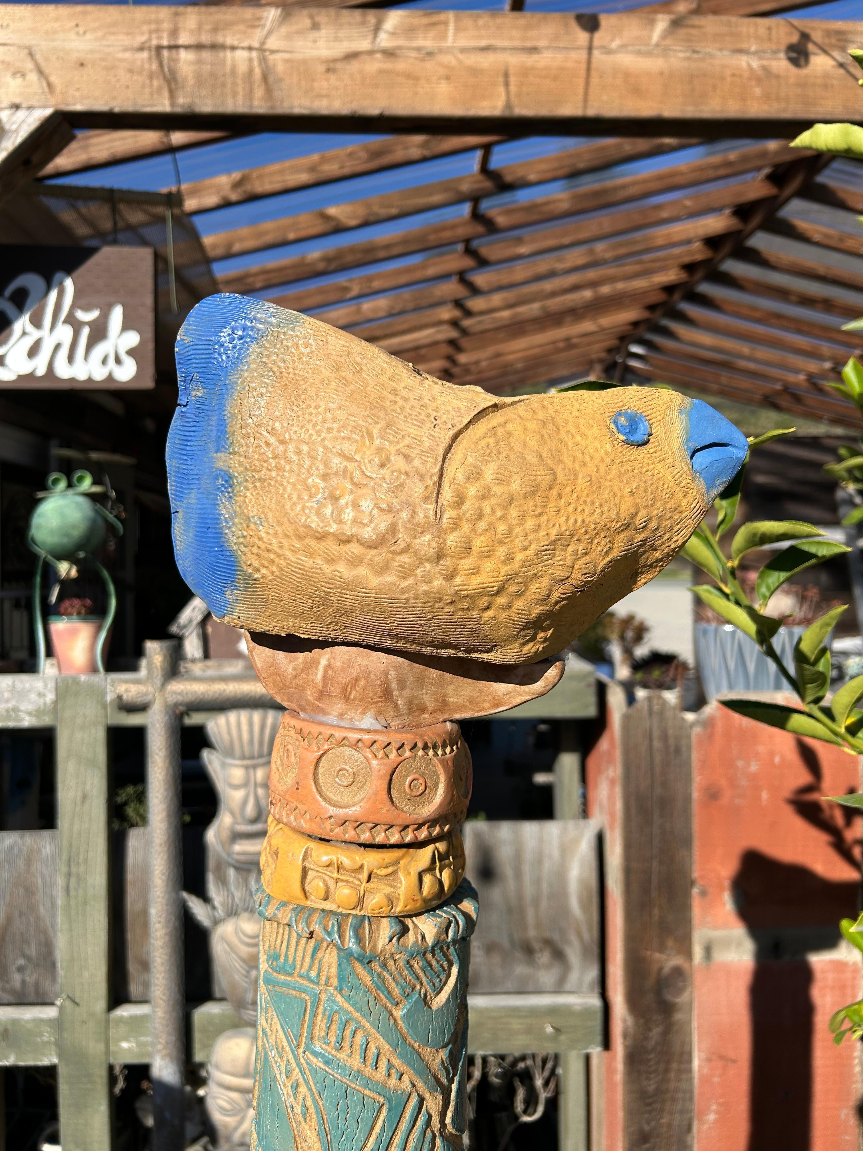 Birdtop totem - Contemporary Sculpture by Marc Zimmerman
