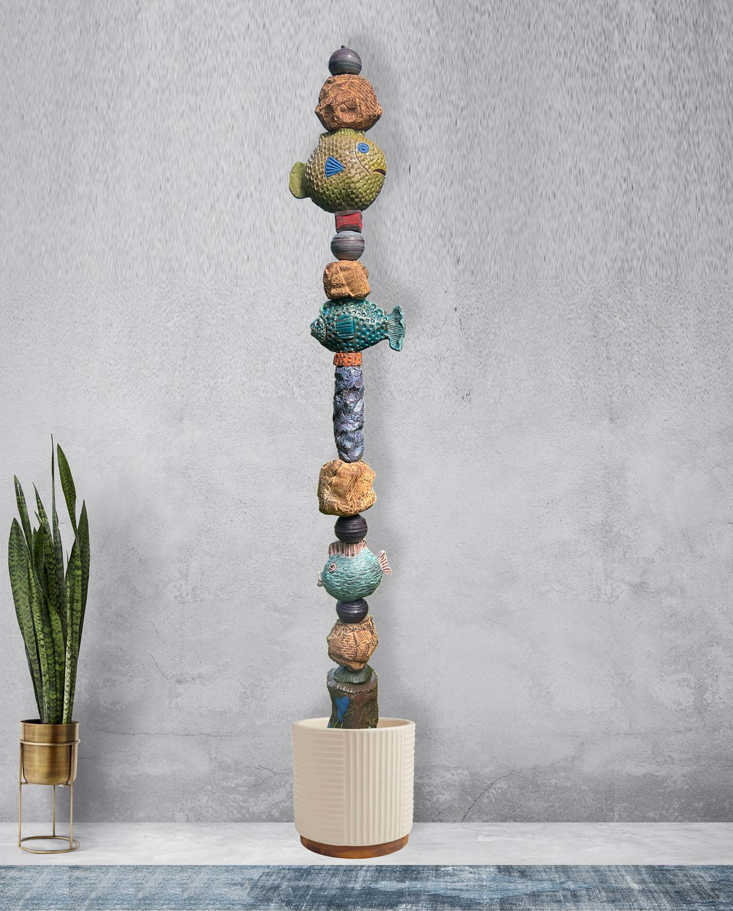 Tótem de cerámica Pez - Escultura alta para jardín e interior de Marc Zimmerman en venta 1