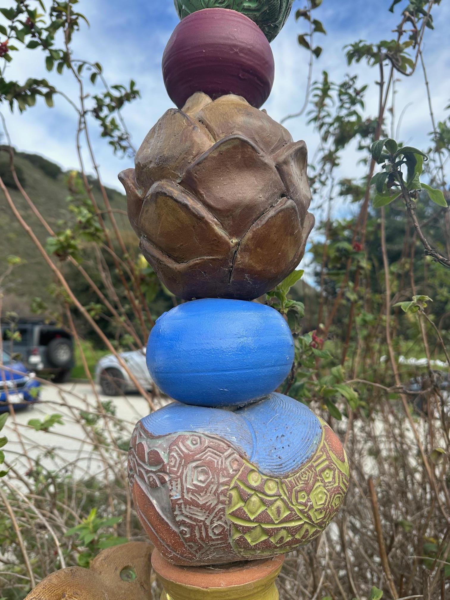 Großes, großes Gartentotem – glasierte Keramikstatue von Marc Zimmerman im Angebot 4