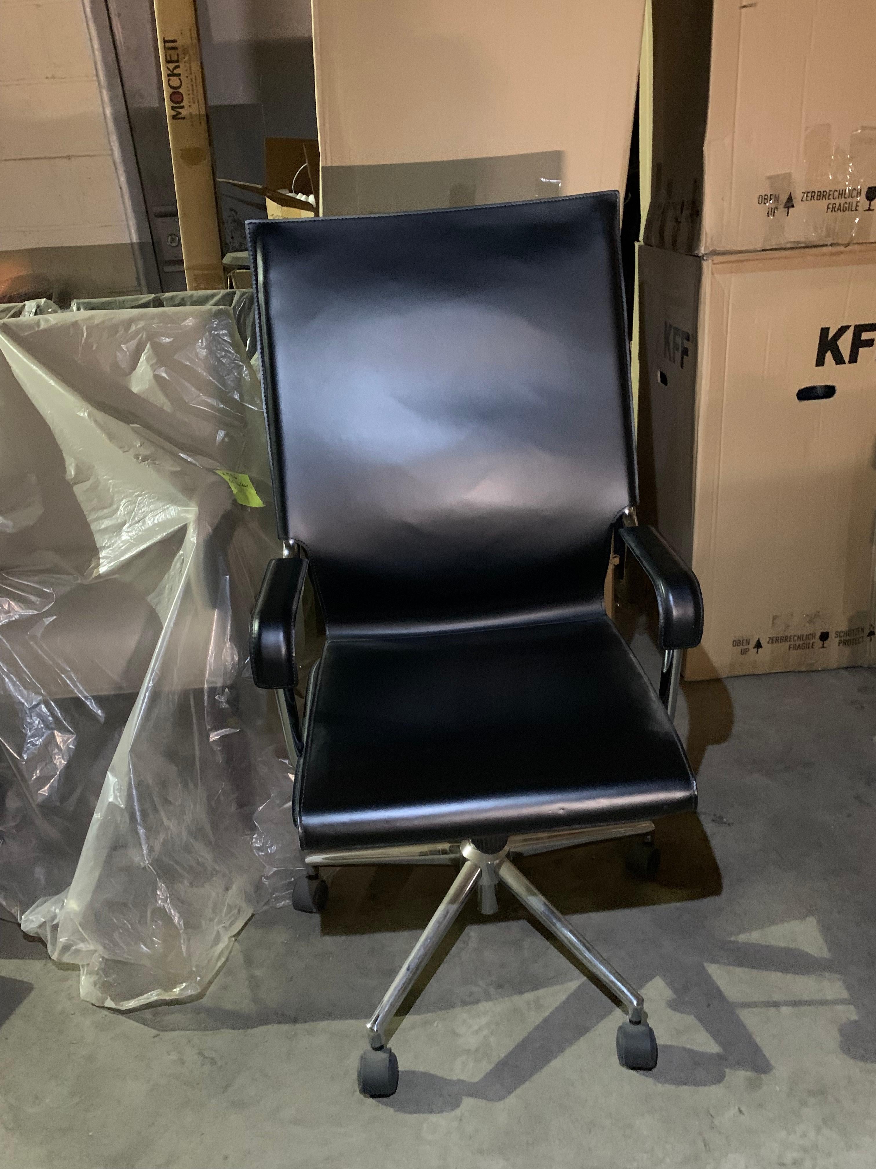 Marcatre Highback Archizoom Black Leather Desk Chair  For Sale 1