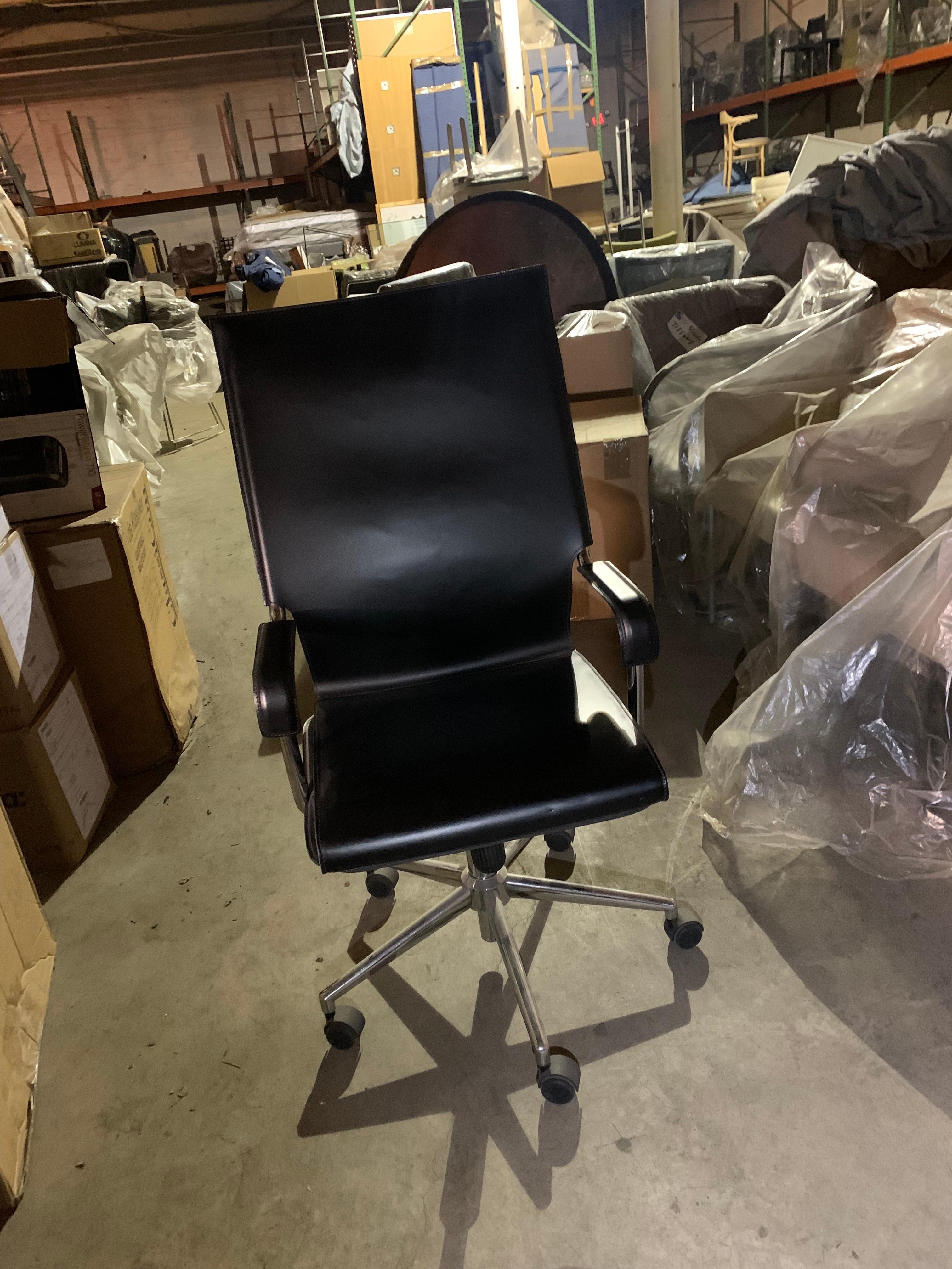 Marcatre Set of two Archizoom Black Leather Desk Chair  11