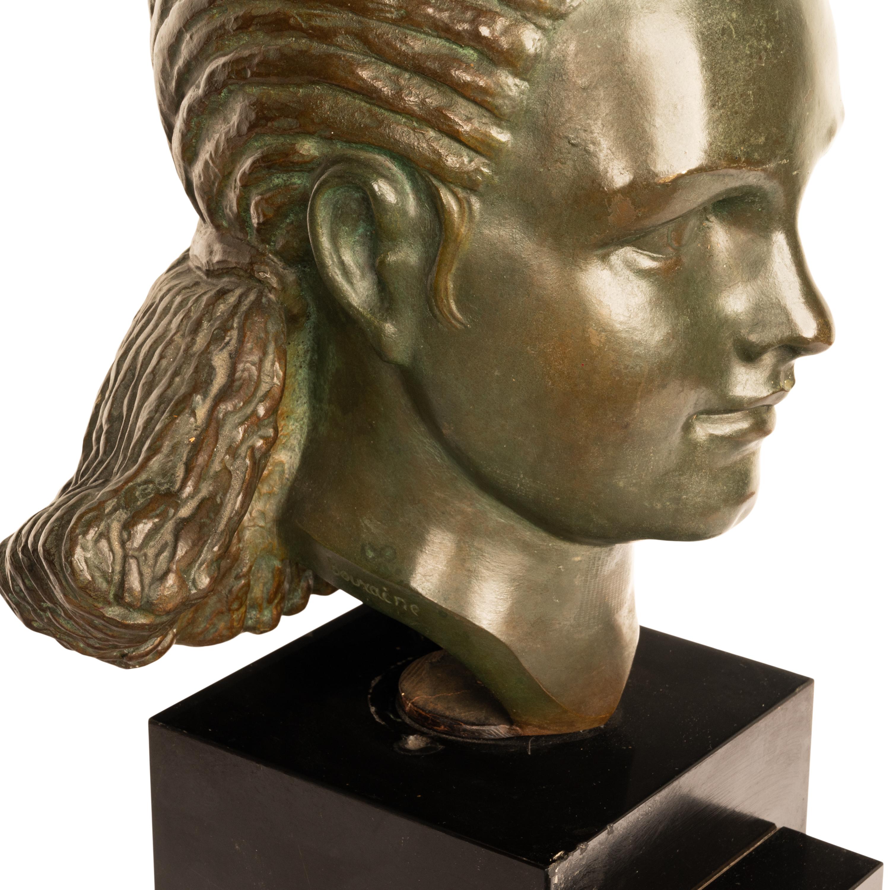 Antique French Art Deco Bronzo Busto Scultura Testa di Bella Ragazza 1920 in vendita 5