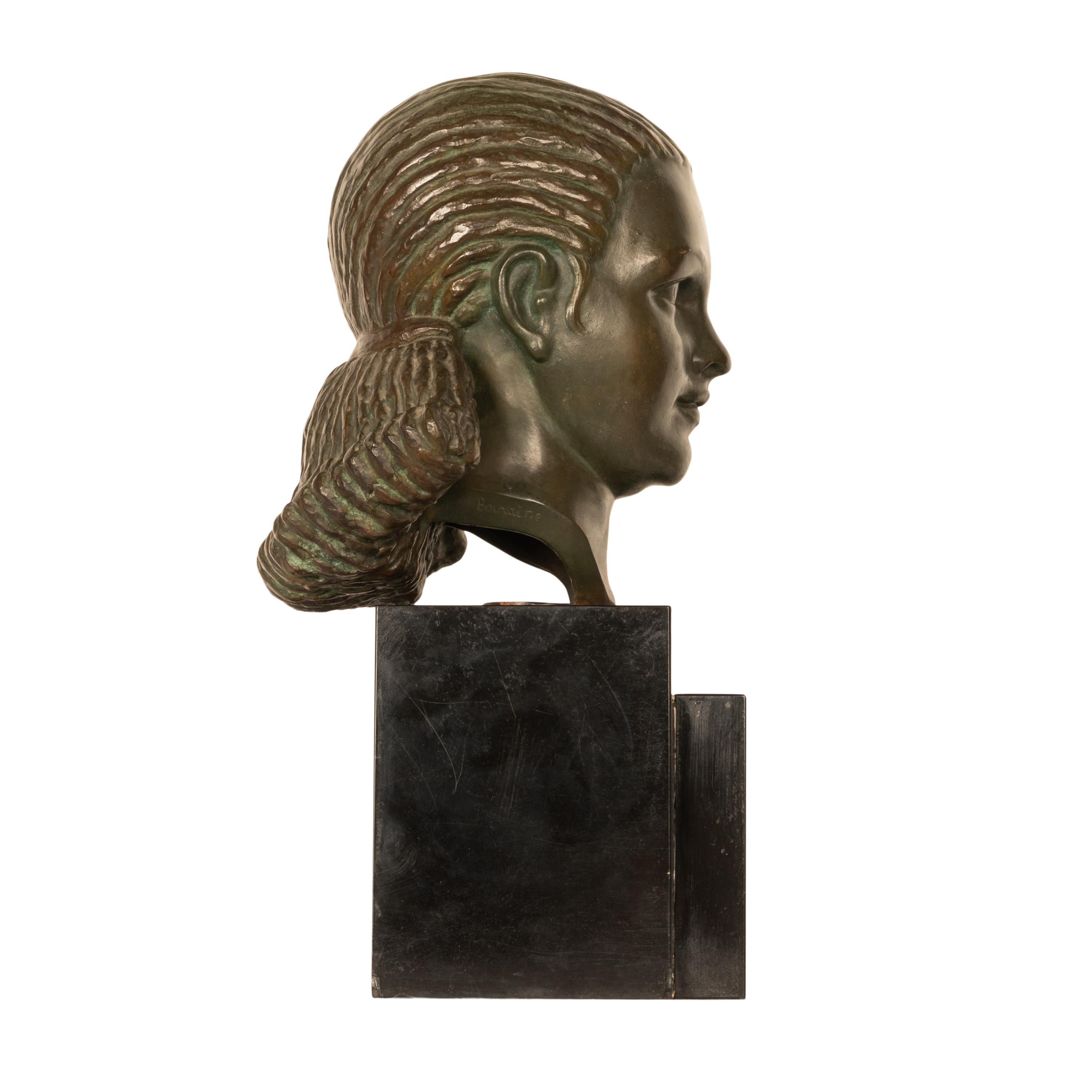 Antique French Art Deco Bronzo Busto Scultura Testa di Bella Ragazza 1920 - Sculpture Art Déco di Marcel-André Bouraine