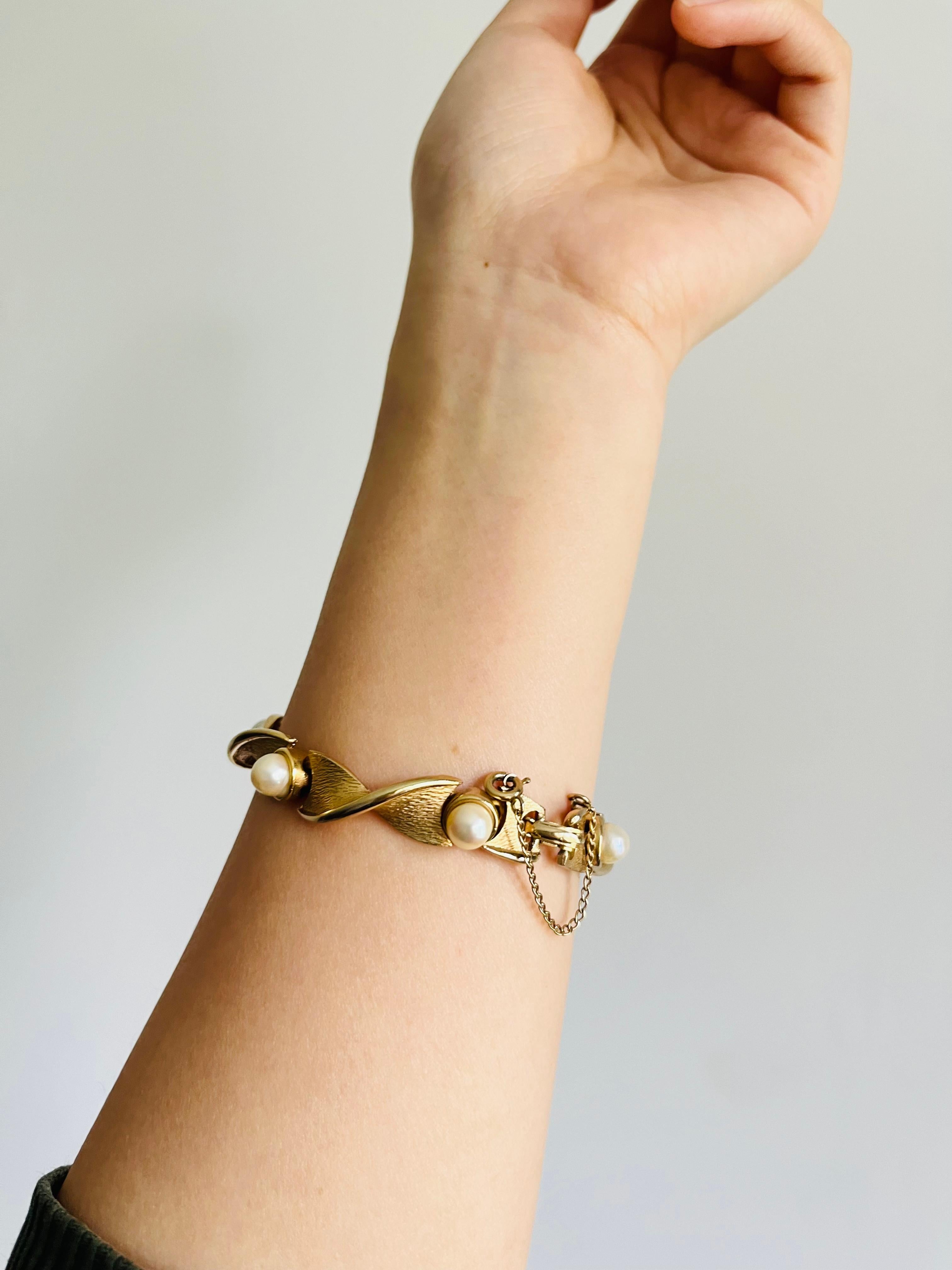 Marcel Boucher 1950s perles rondes blanches Spiral Twist Link Tennis Gold Bracelet 1
