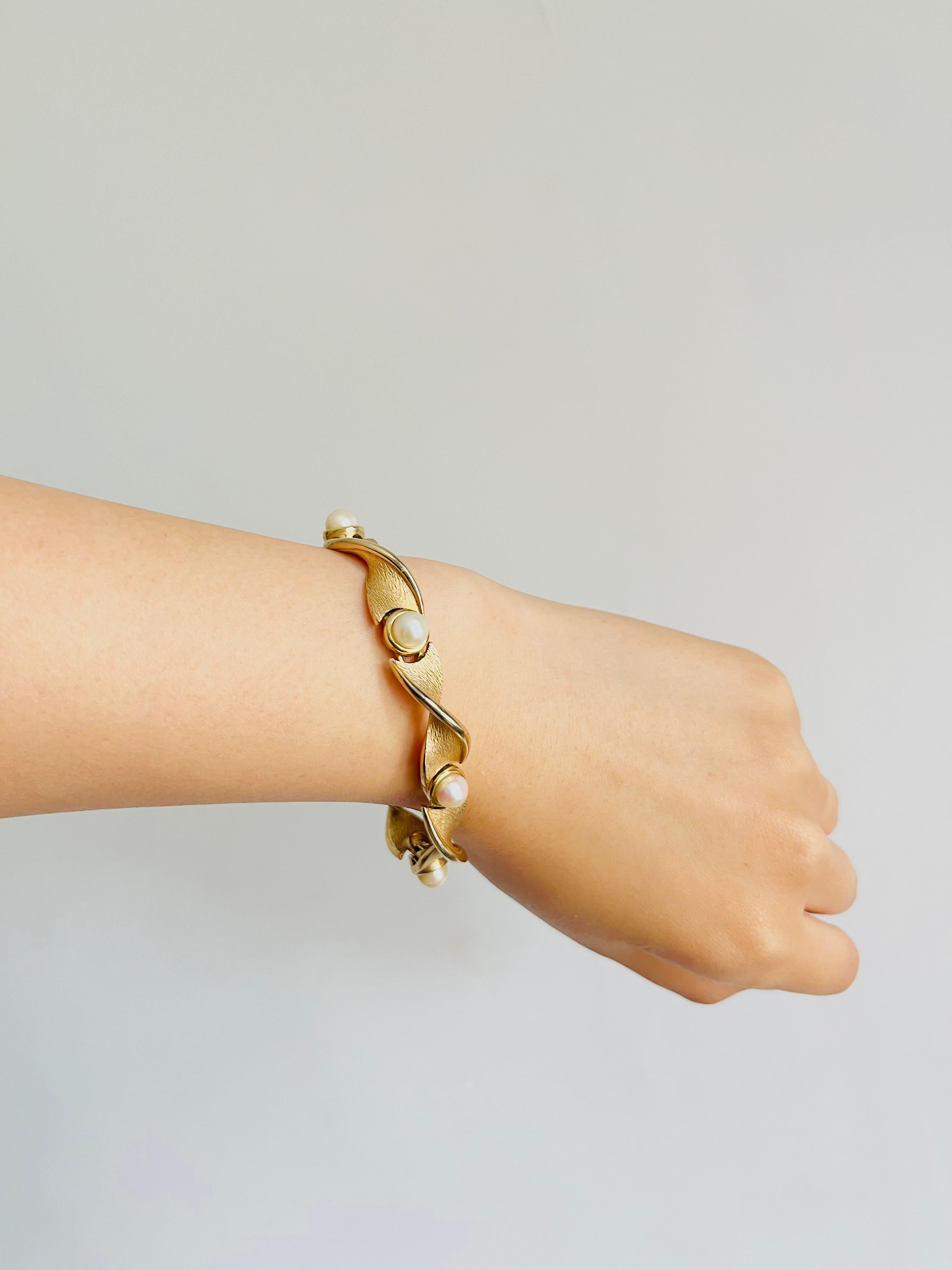 Marcel Boucher 1950s perles rondes blanches Spiral Twist Link Tennis Gold Bracelet 2