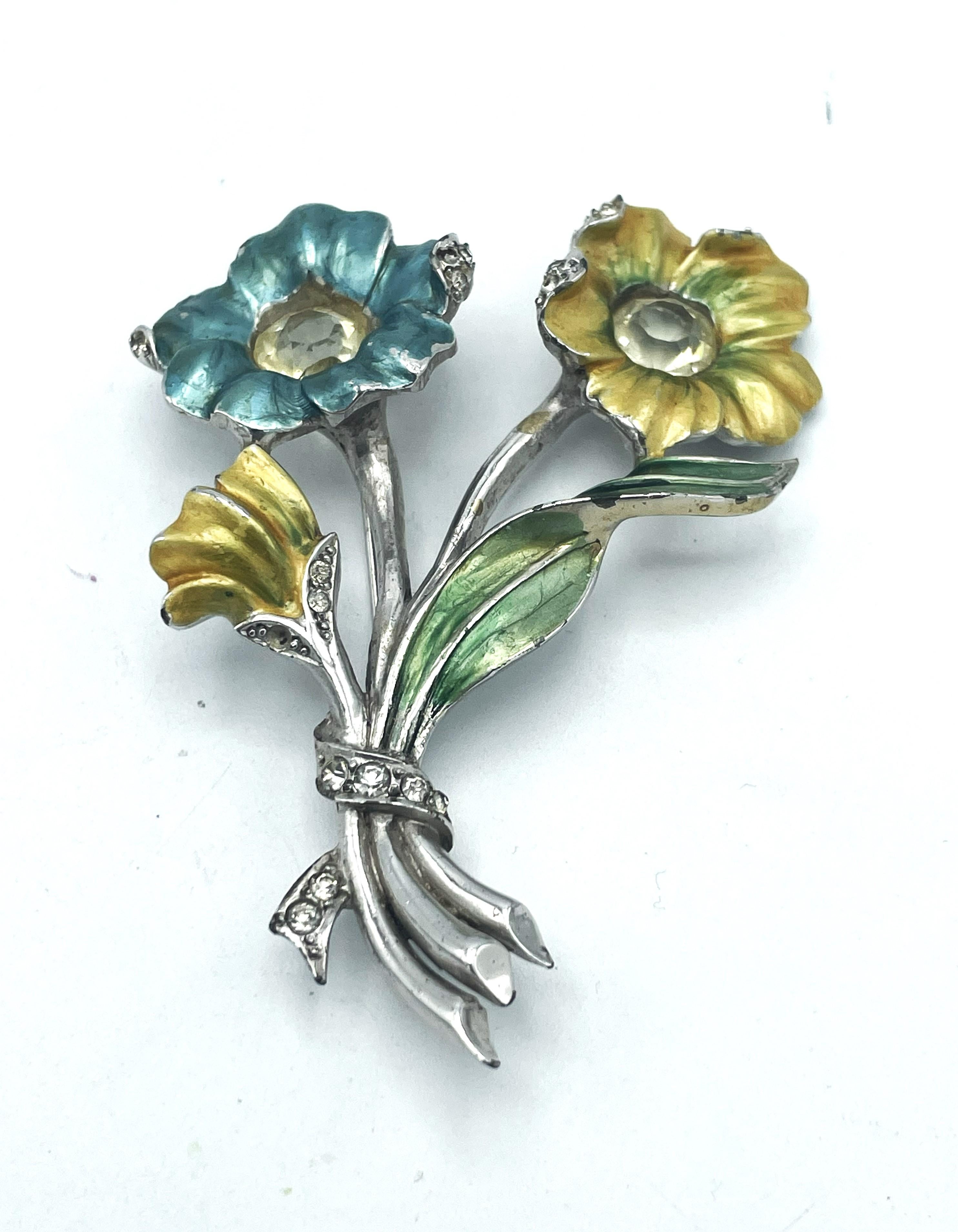 Marcel Boucher flower brooch, rhodium enameled flowers and leaves, signed MB For Sale 4
