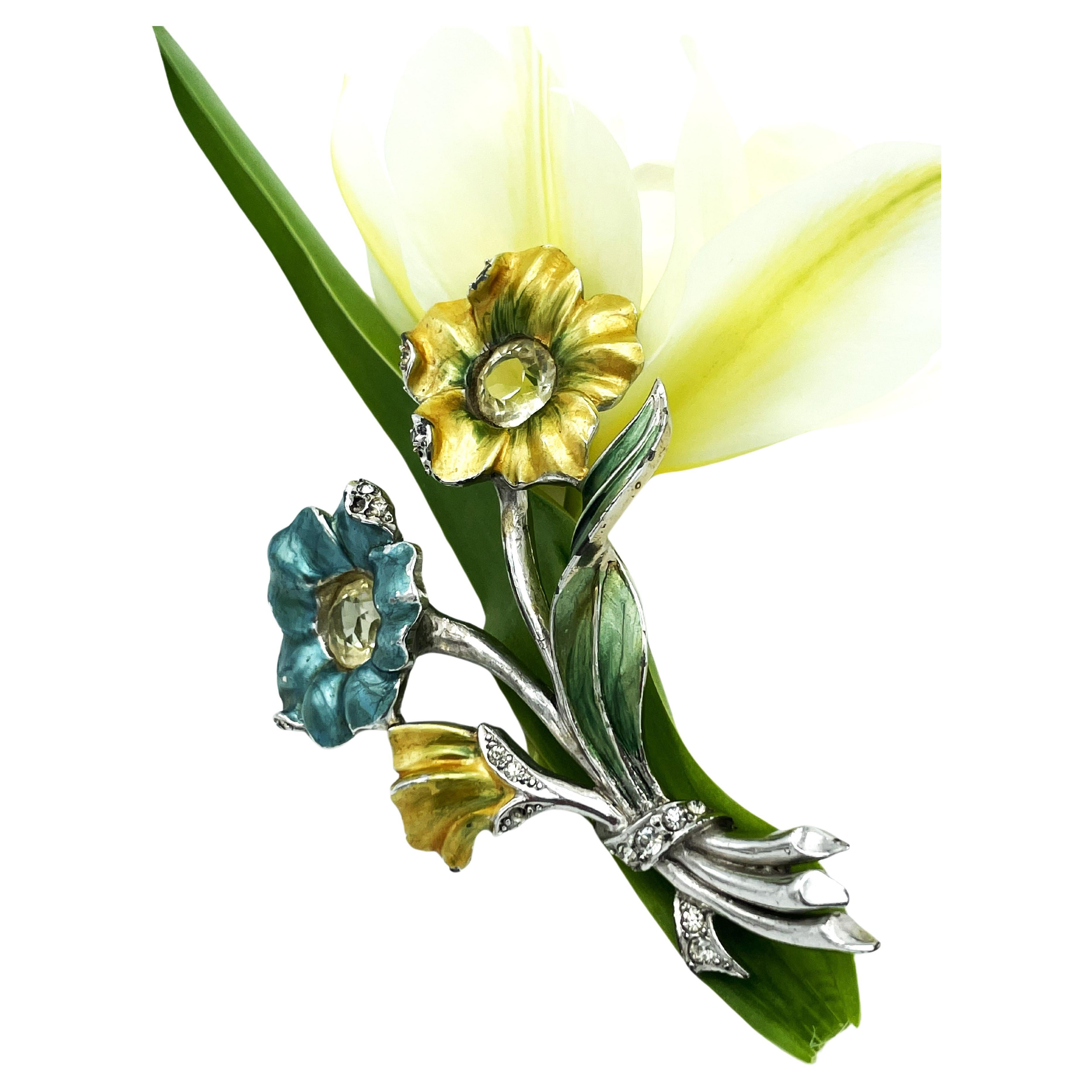  Blumenbrosche von Marcel Boucher, rhodium emaillierte Blumen und Blätter, signiert MB im Angebot