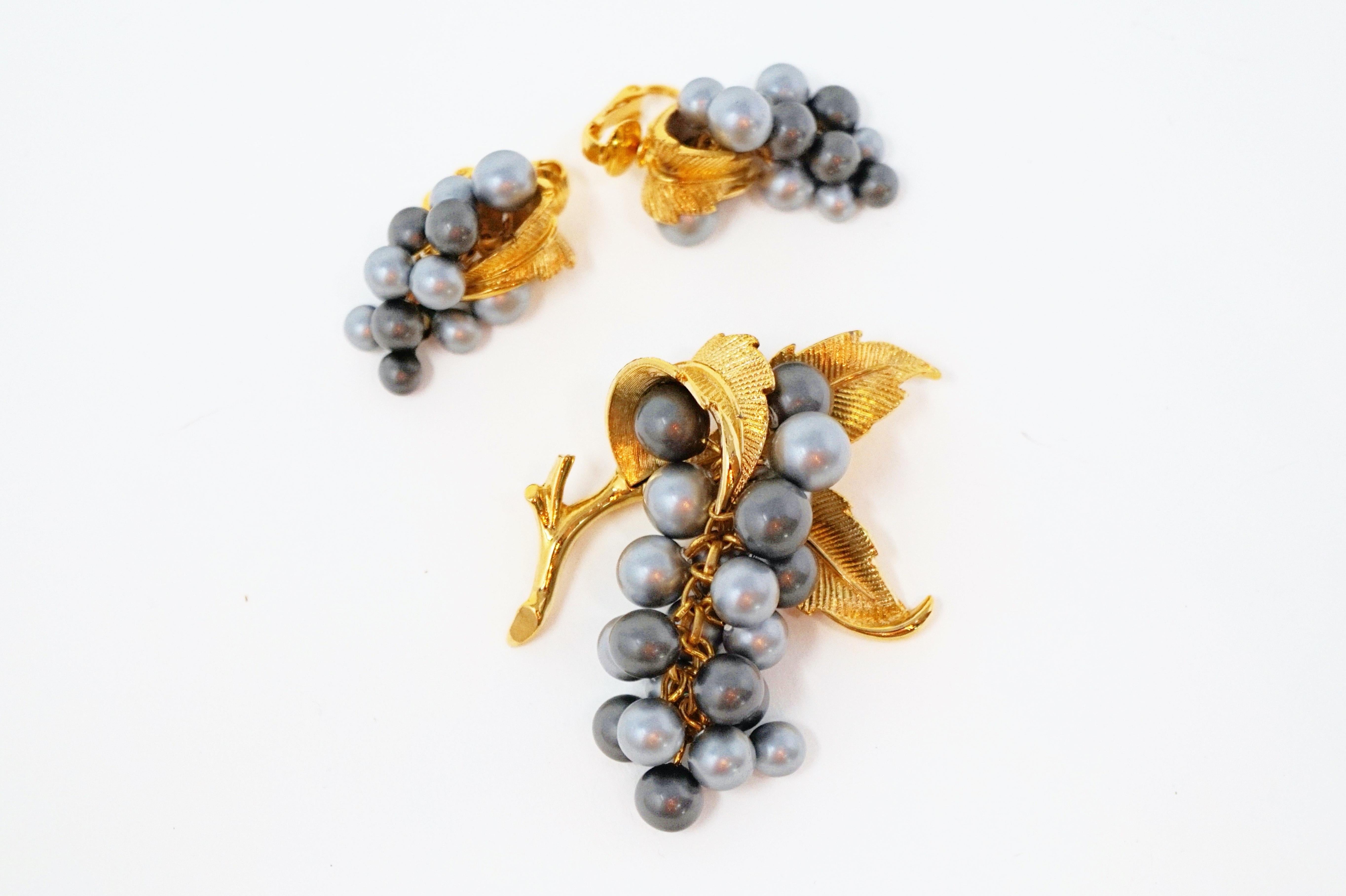 Marcel Boucher Pearl Grape Demi-Parure Brooch and Earrings Set, circa 1960 7