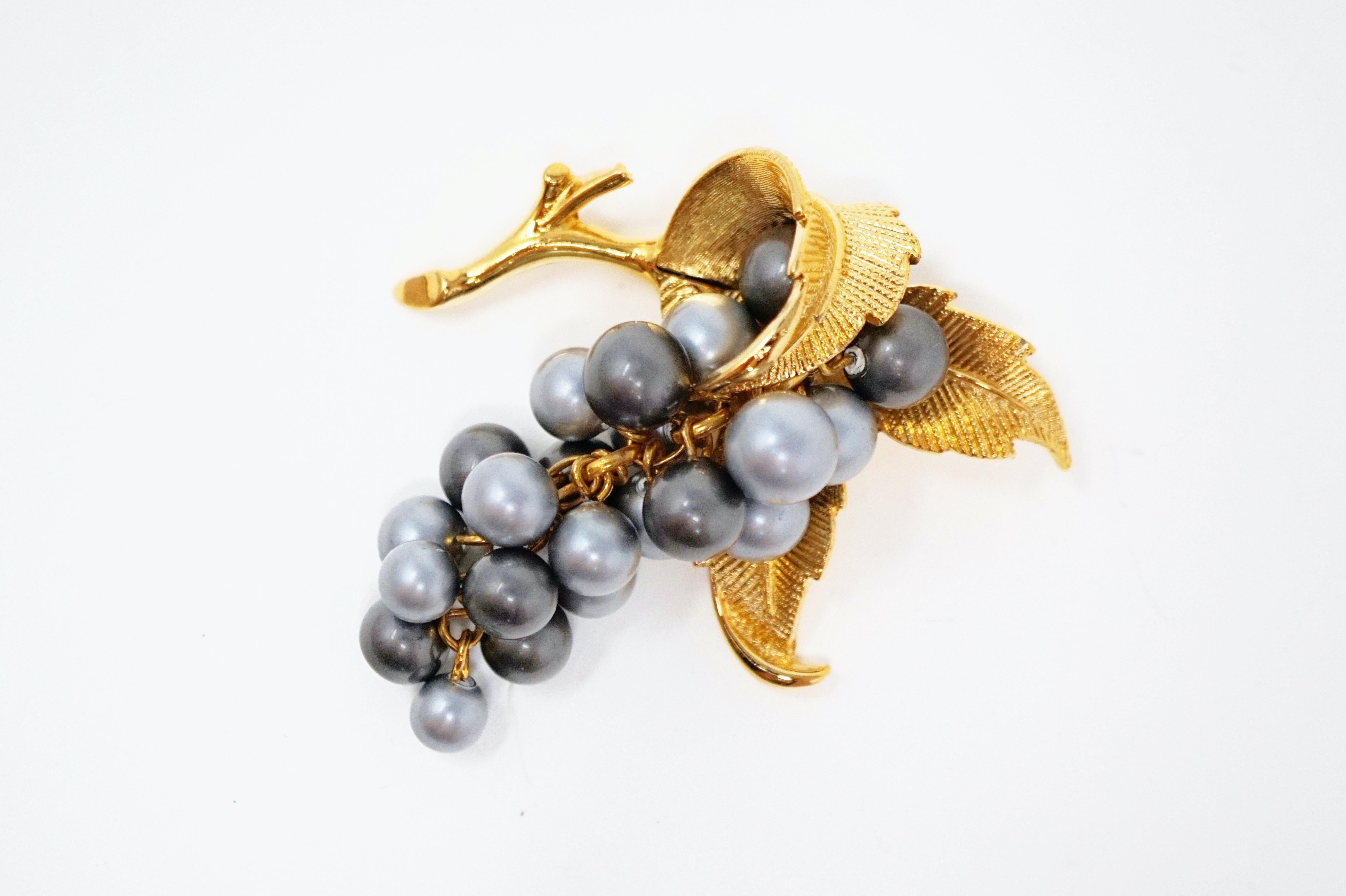 Marcel Boucher Pearl Grape Demi-Parure Brooch and Earrings Set, circa 1960 In Good Condition In McKinney, TX