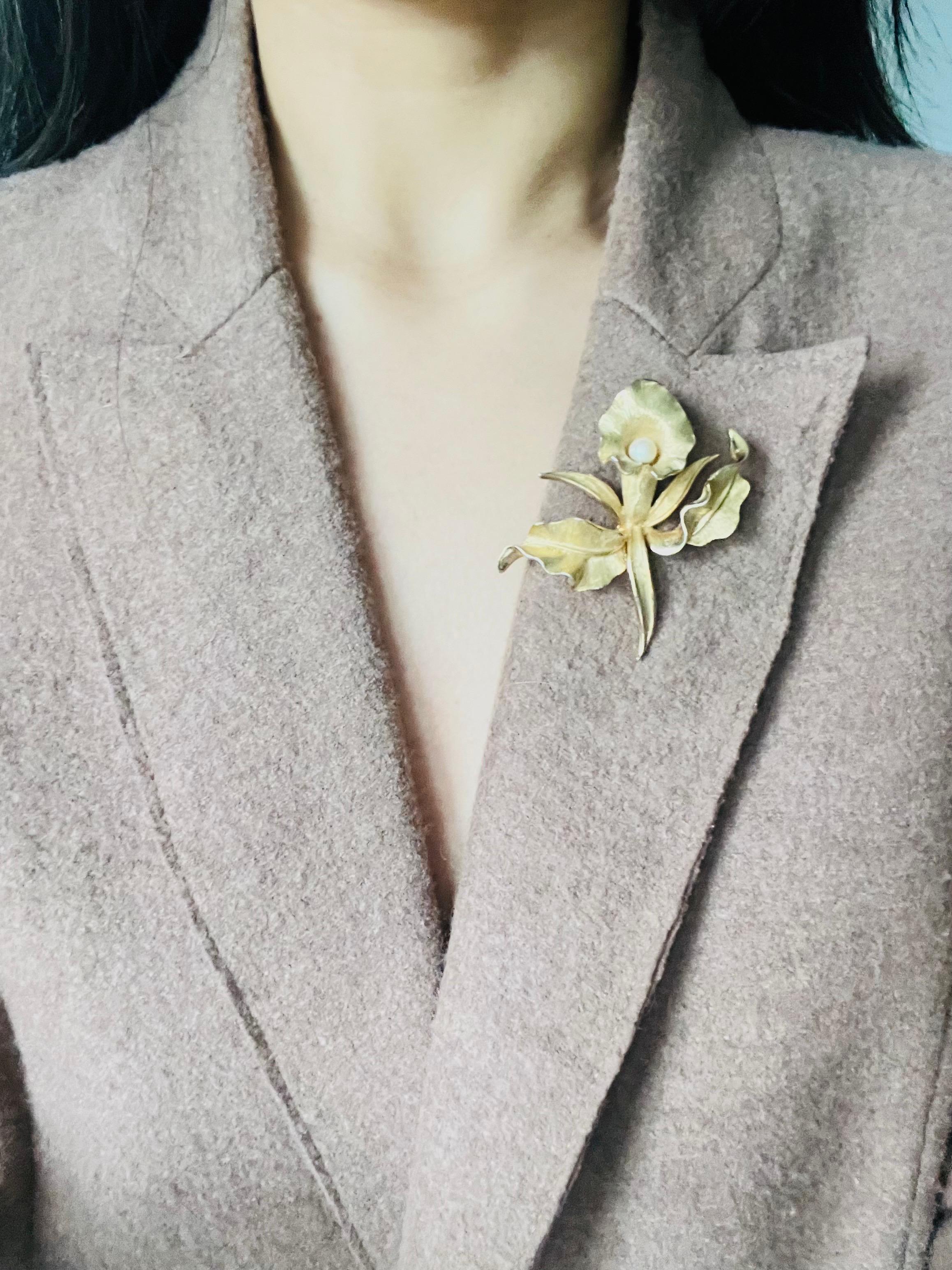 Marcel Boucher Vintage Large White Pearl Orchid Flourish Flower Leaf Gold Brooch 2
