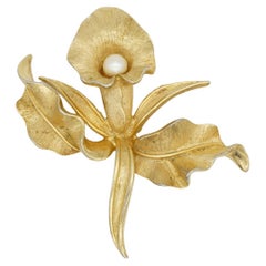 Marcel Boucher Vintage Large White Pearl Orchid Flourish Flower Leaf Gold Brooch