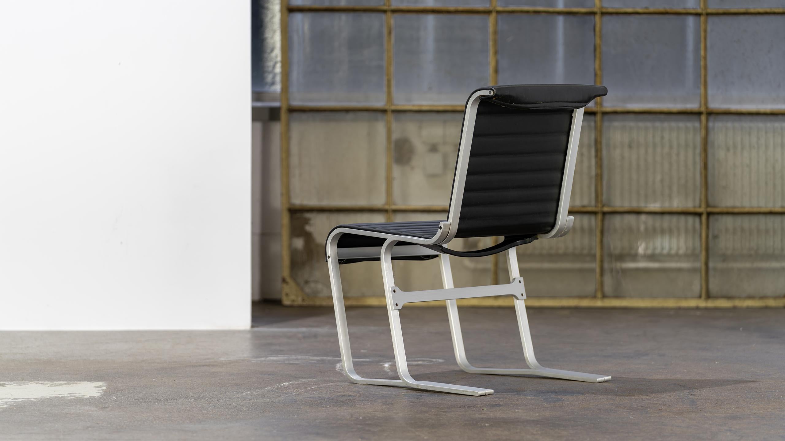 Marcel Breuer Aluminium Chair 1933 ICF Cadsana Italy MoMa Museum Bauhaus Black en vente 11