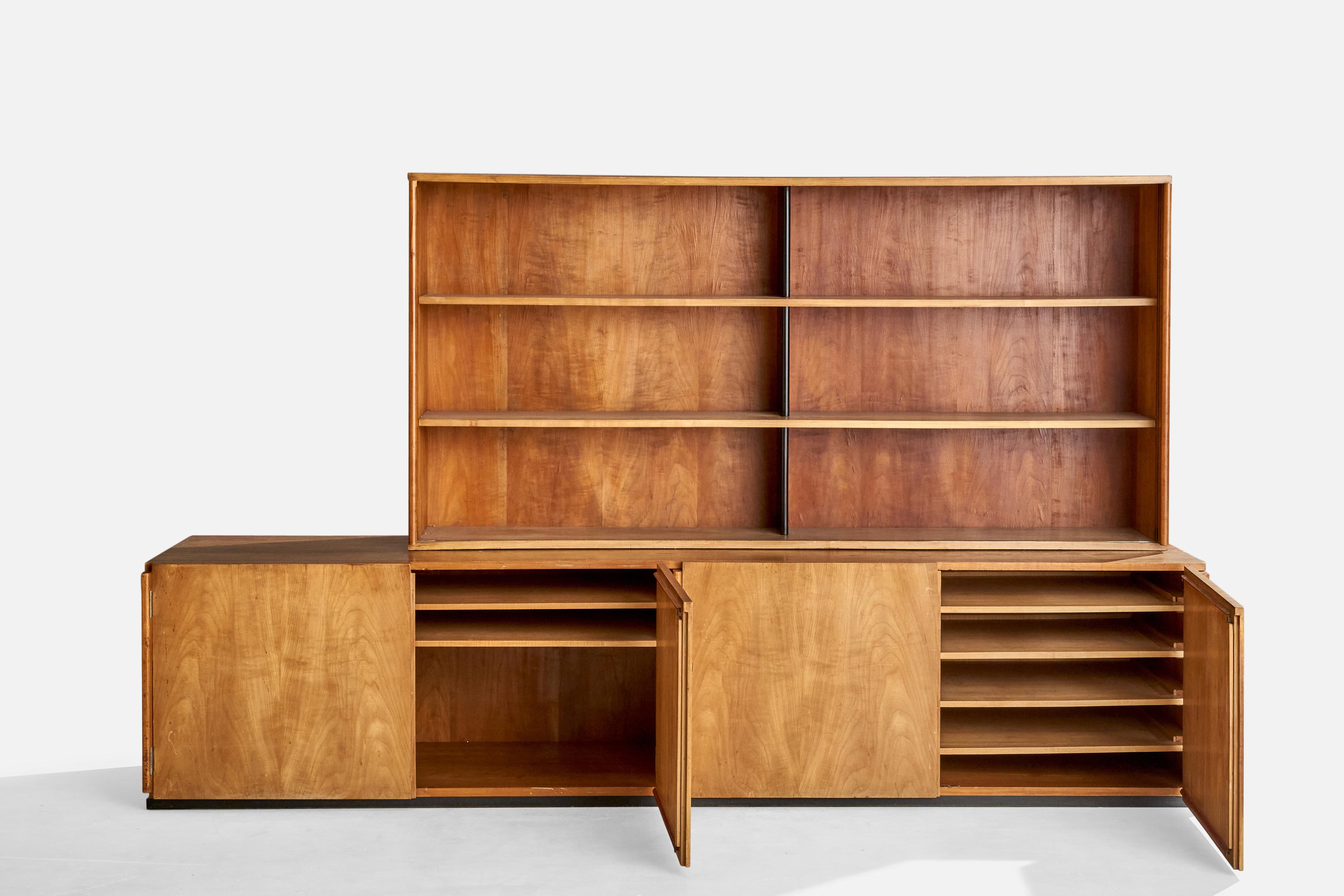 Bauhaus Marcel Breuer Attribution, Sideboard, Cherry, Glass, Germany, 1925 For Sale