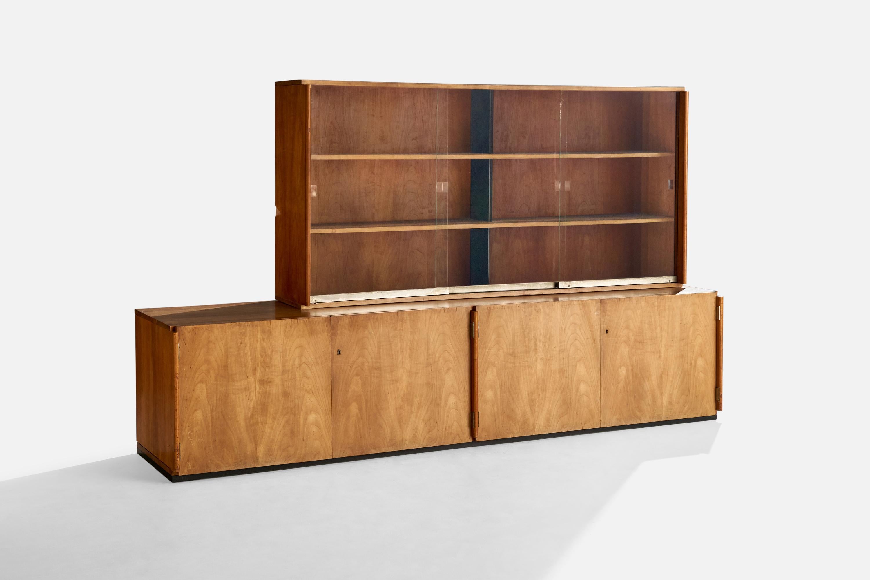 Marcel Breuer Attribution, Sideboard, Cherry, Glass, Germany, 1925 In Fair Condition For Sale In High Point, NC