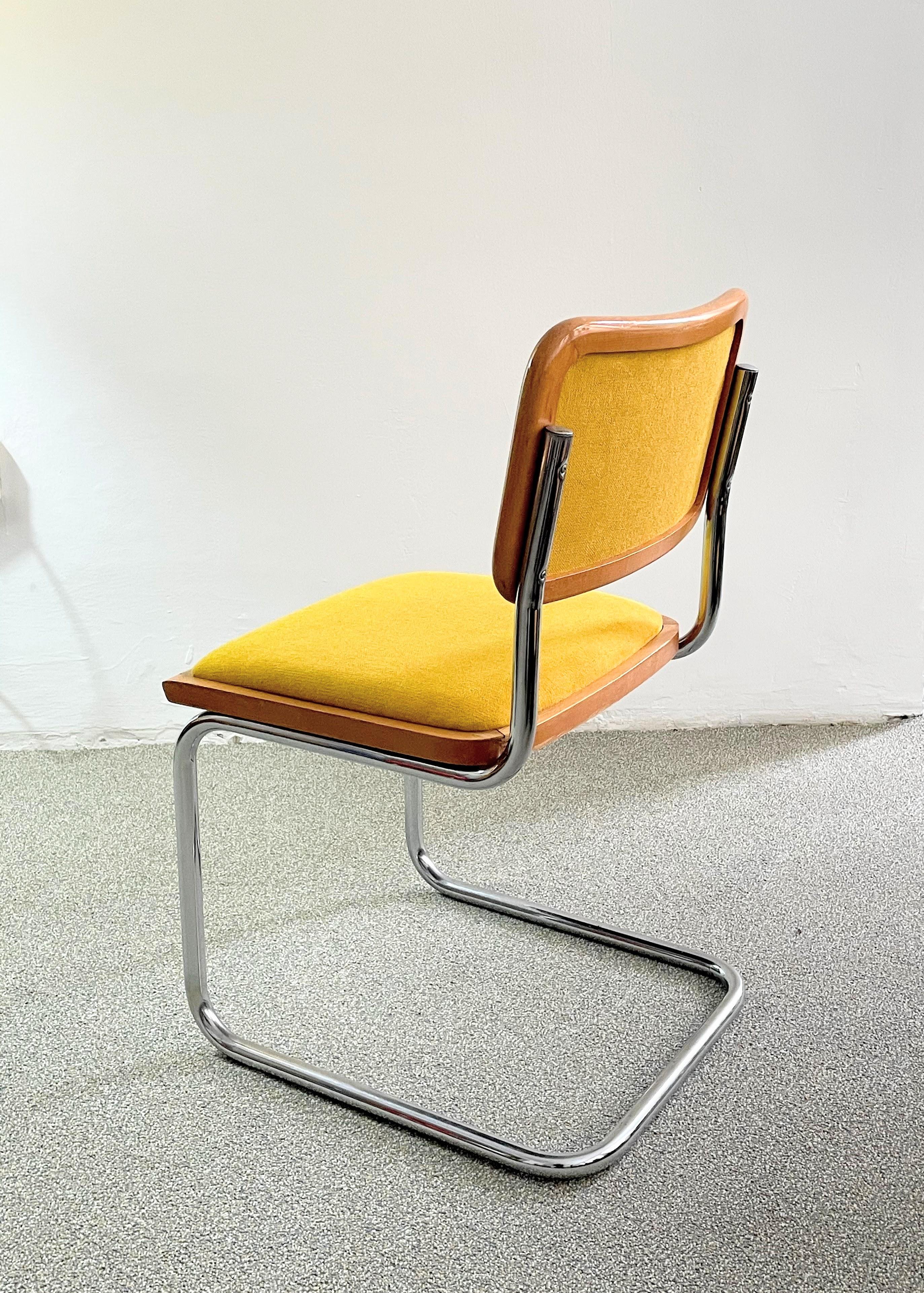 This B 32 /Cesca chair was manufactured in Austria in 1980s based on the 1928 design of the Hungarian designer, Breuer Marcell /Marcel Breuer.
Bene develops, designs and produces office furniture. Founded in 1790, Bene started to manufacture office