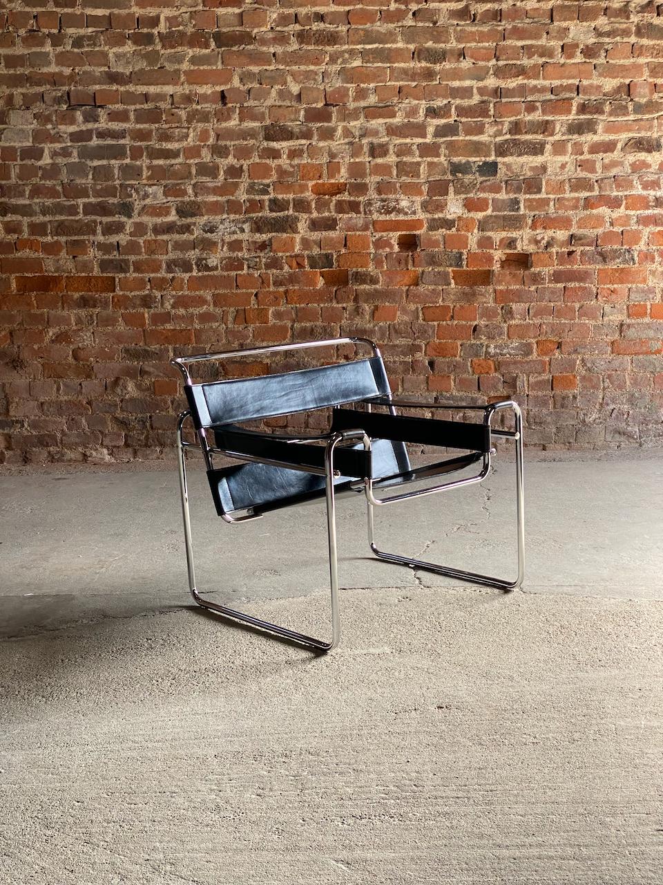 Marcel Breuer B3 Wassily Lounge Chair by Knoll, Circa 1970 For Sale 4