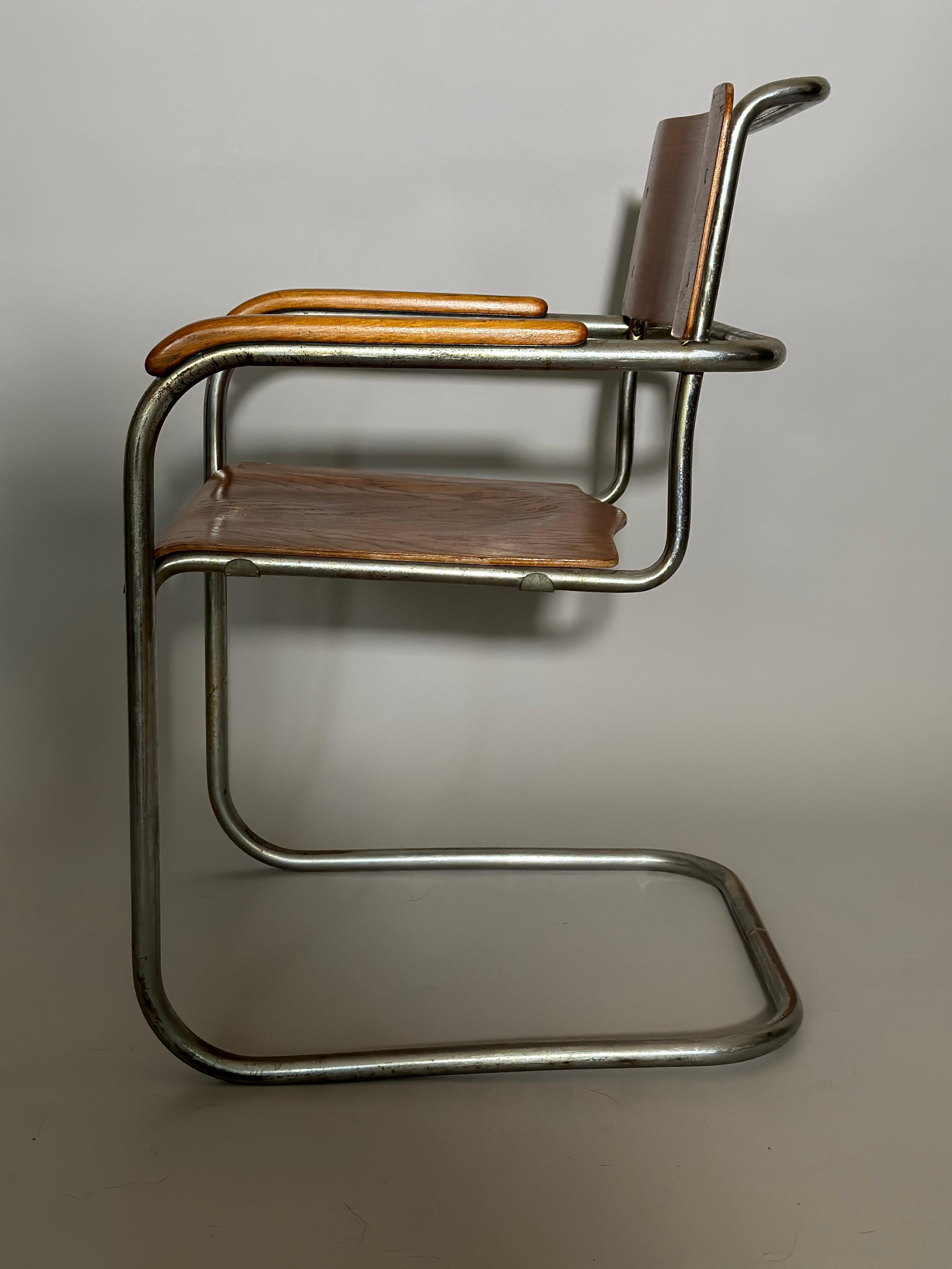 20th Century Marcel Breuer b34 Chair 1930s For Sale