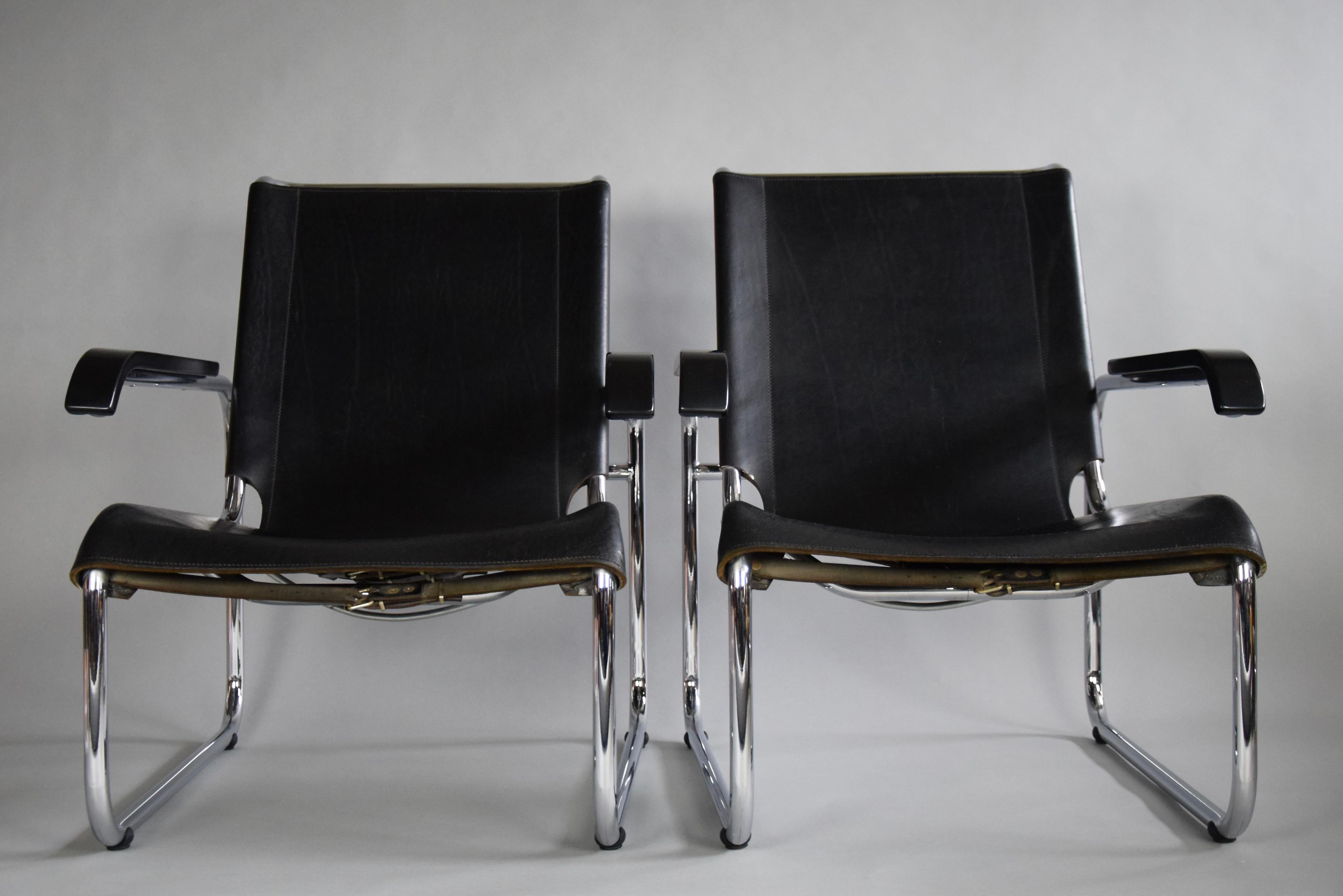 Hungarian Marcel Breuer B35 Black and Chrome Lounge Chairs For Sale